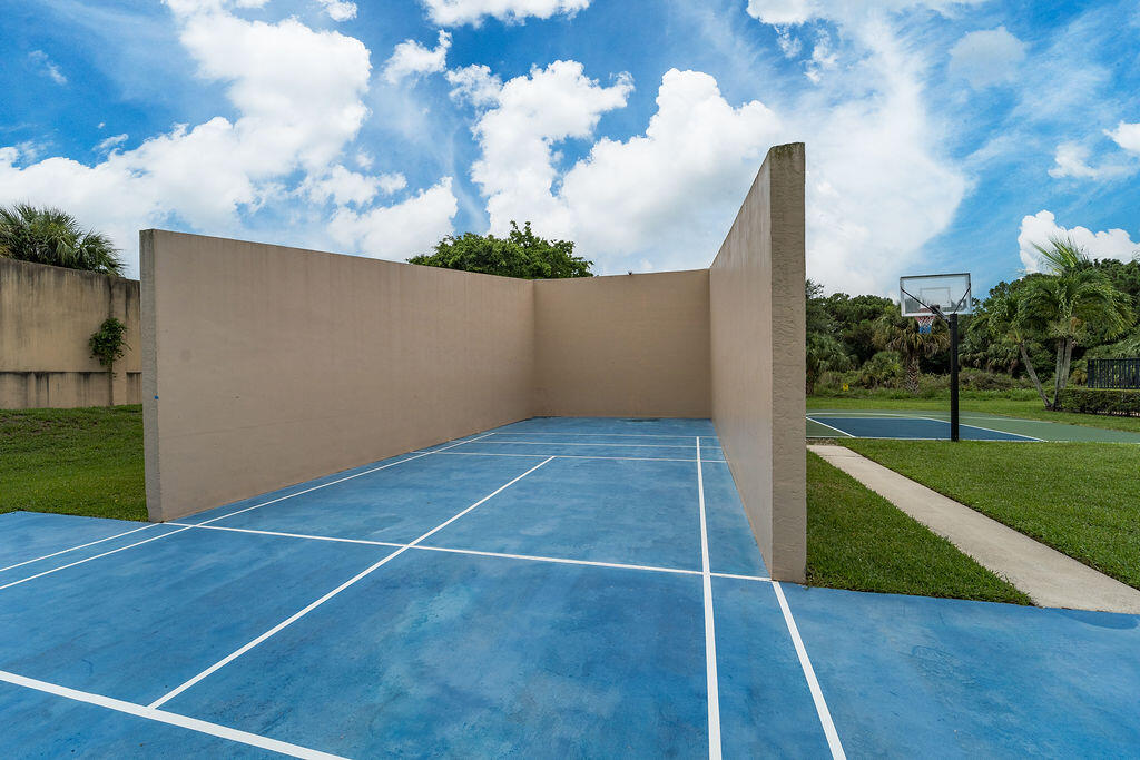 5950 Golden Eagle, Palm Beach Gardens FL 33418