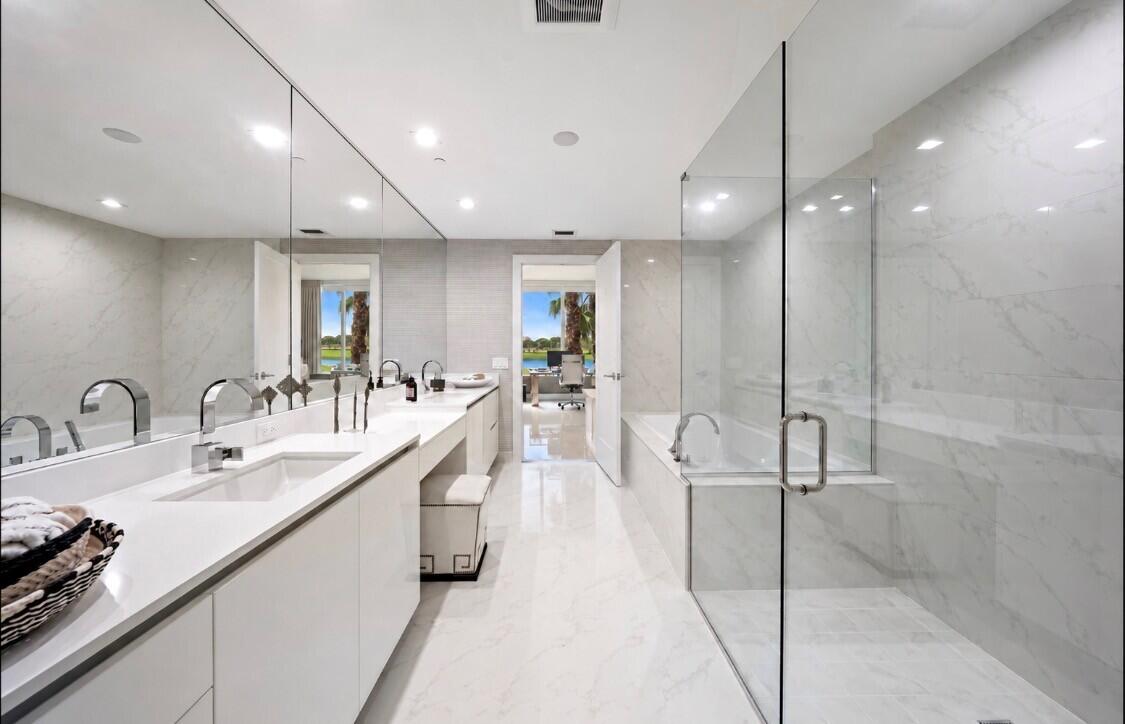20155 Boca W #A204, Boca Raton FL 33434