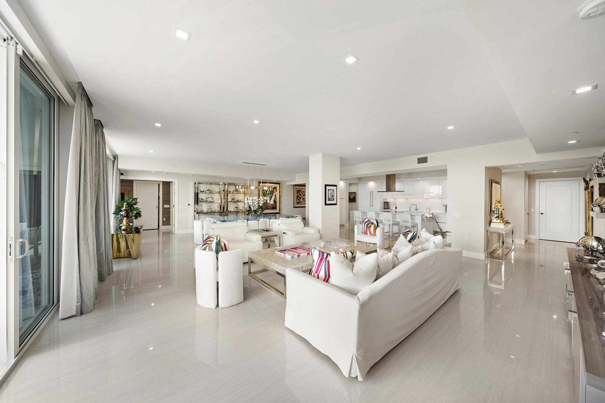20155 Boca W #A204, Boca Raton FL 33434