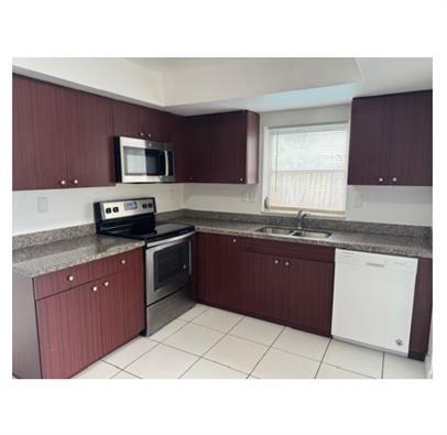 8211 NW 66th, Tamarac FL 33321