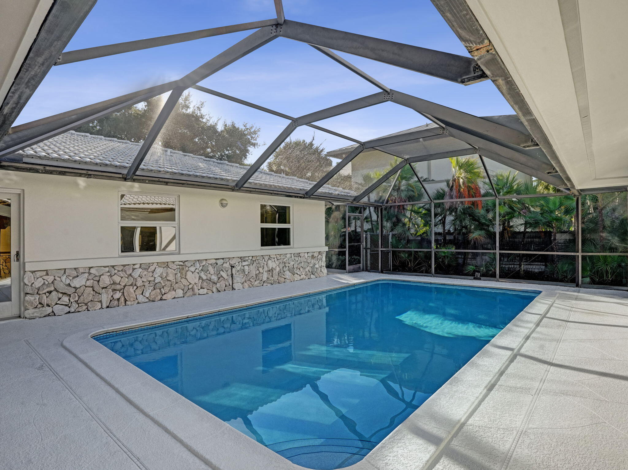 2600 NE 21st, Fort Lauderdale FL 33305