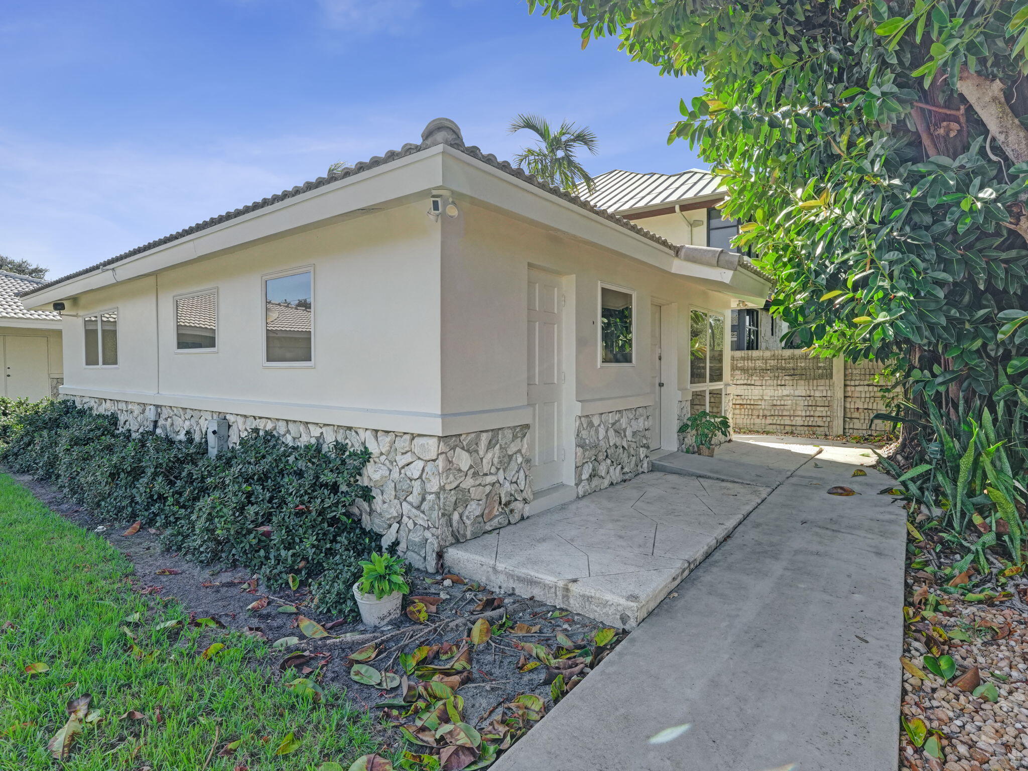 2600 NE 21st, Fort Lauderdale FL 33305