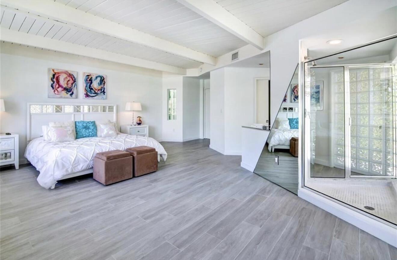 28 PELICAN, Fort Lauderdale FL 33301