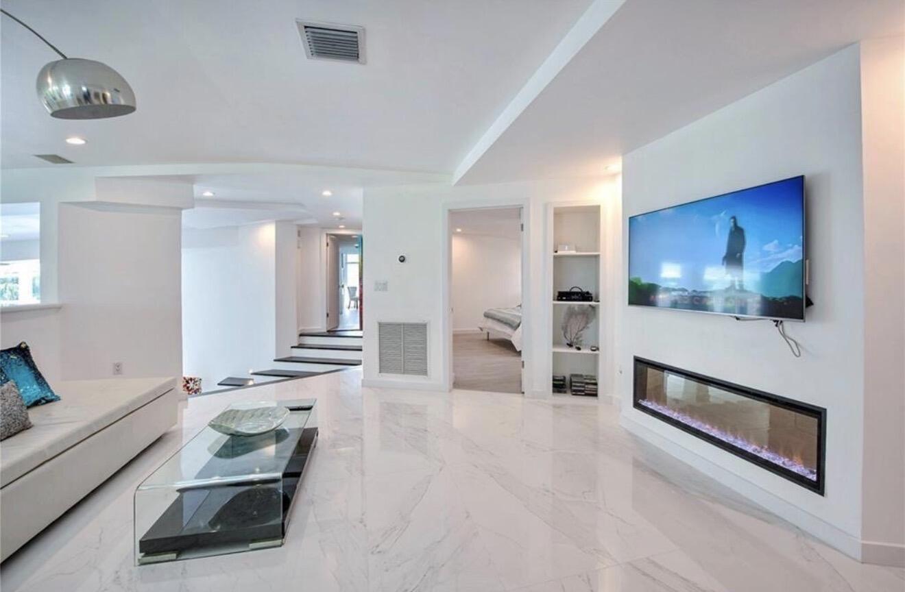 28 PELICAN, Fort Lauderdale FL 33301
