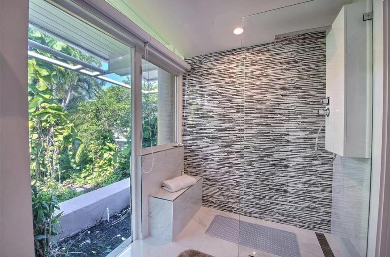 28 PELICAN, Fort Lauderdale FL 33301