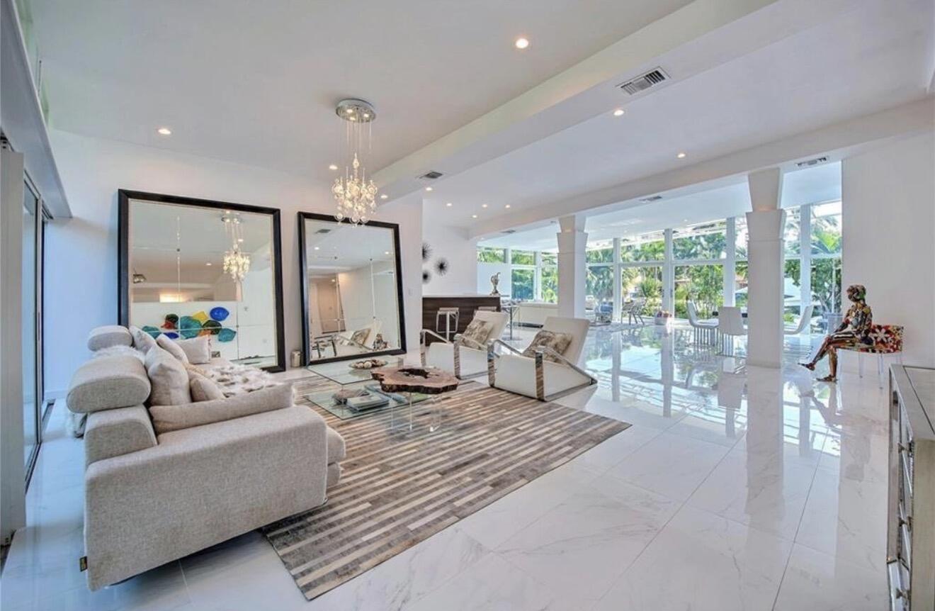 28 PELICAN, Fort Lauderdale FL 33301