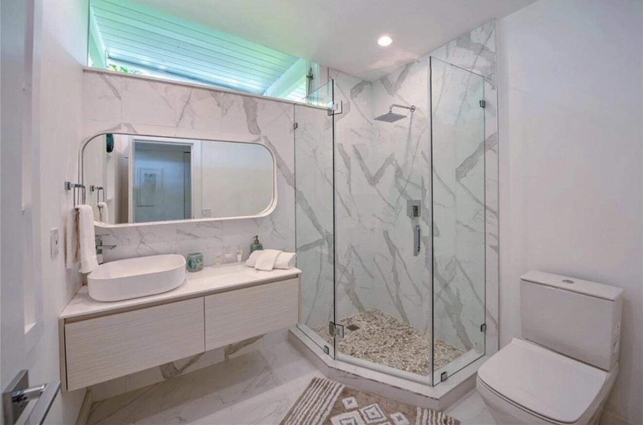 28 PELICAN, Fort Lauderdale FL 33301