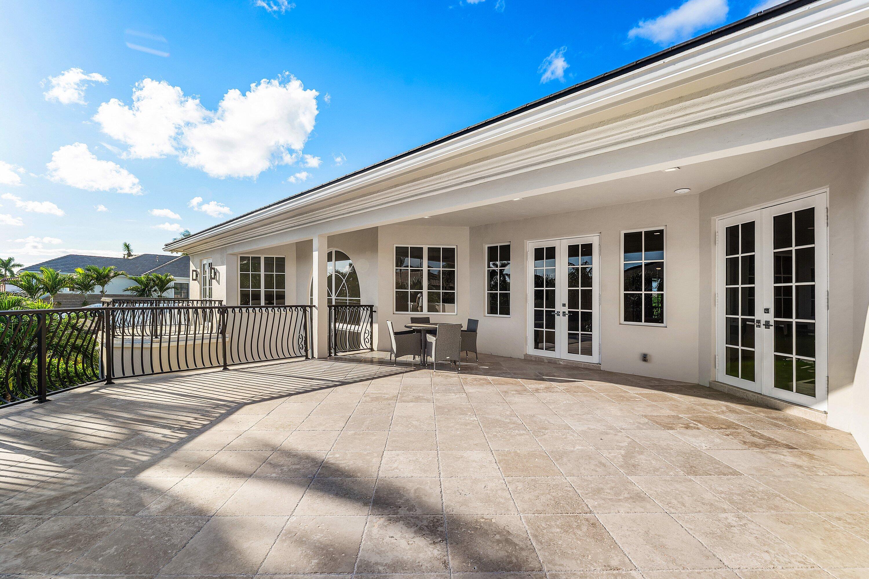 282 PRINCESS PALM, Boca Raton FL 33432