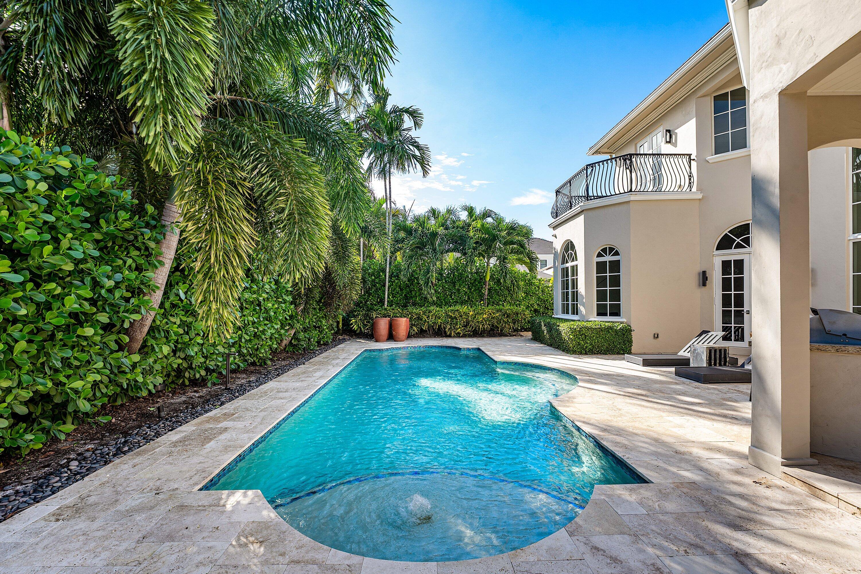 282 PRINCESS PALM, Boca Raton FL 33432