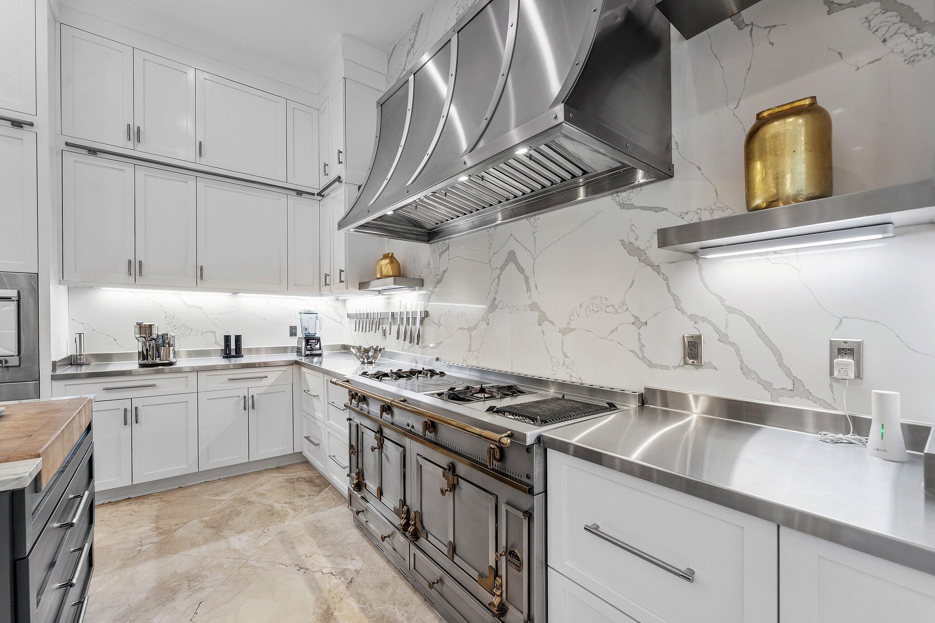 282 PRINCESS PALM, Boca Raton FL 33432
