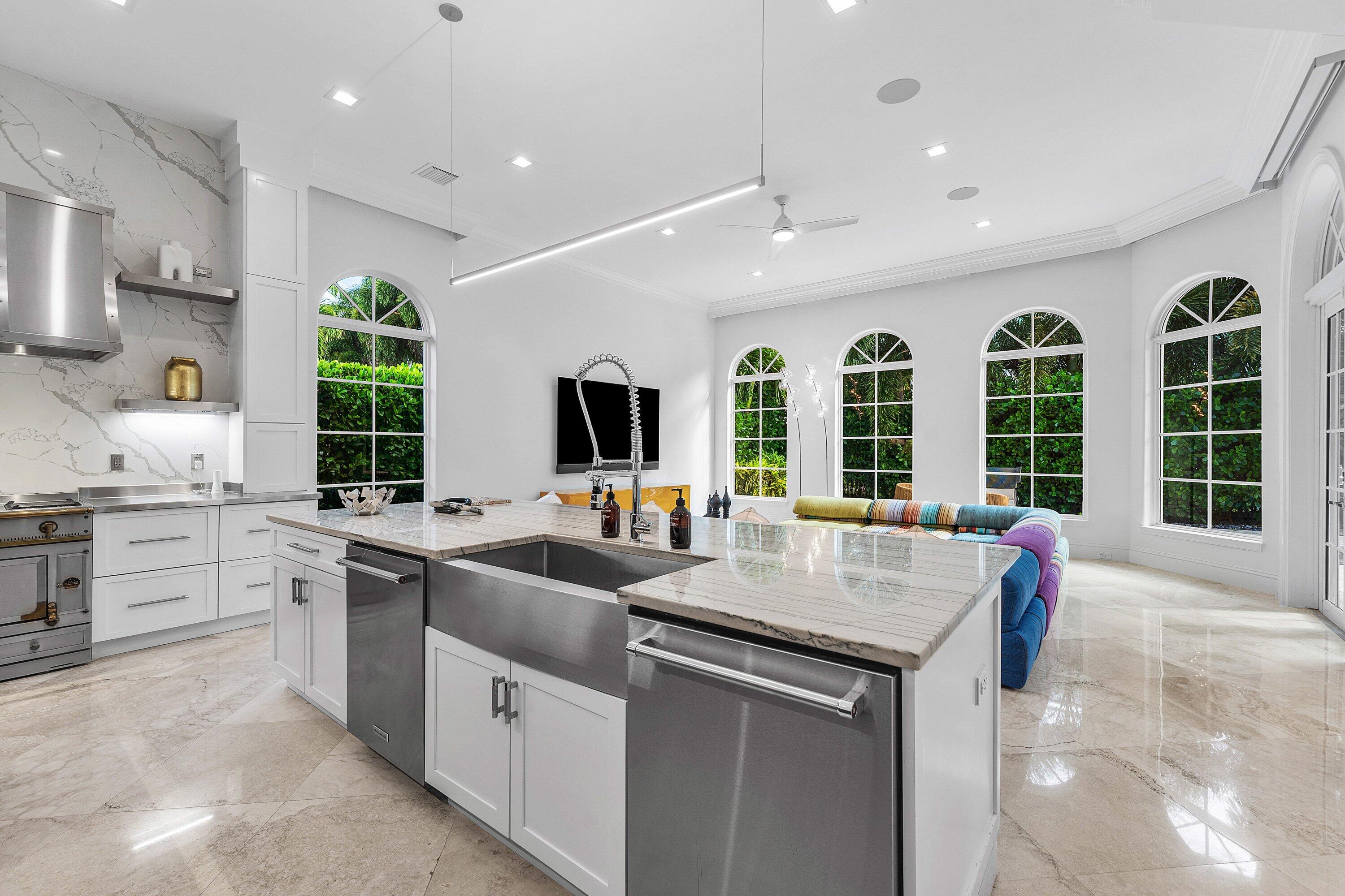 282 PRINCESS PALM, Boca Raton FL 33432