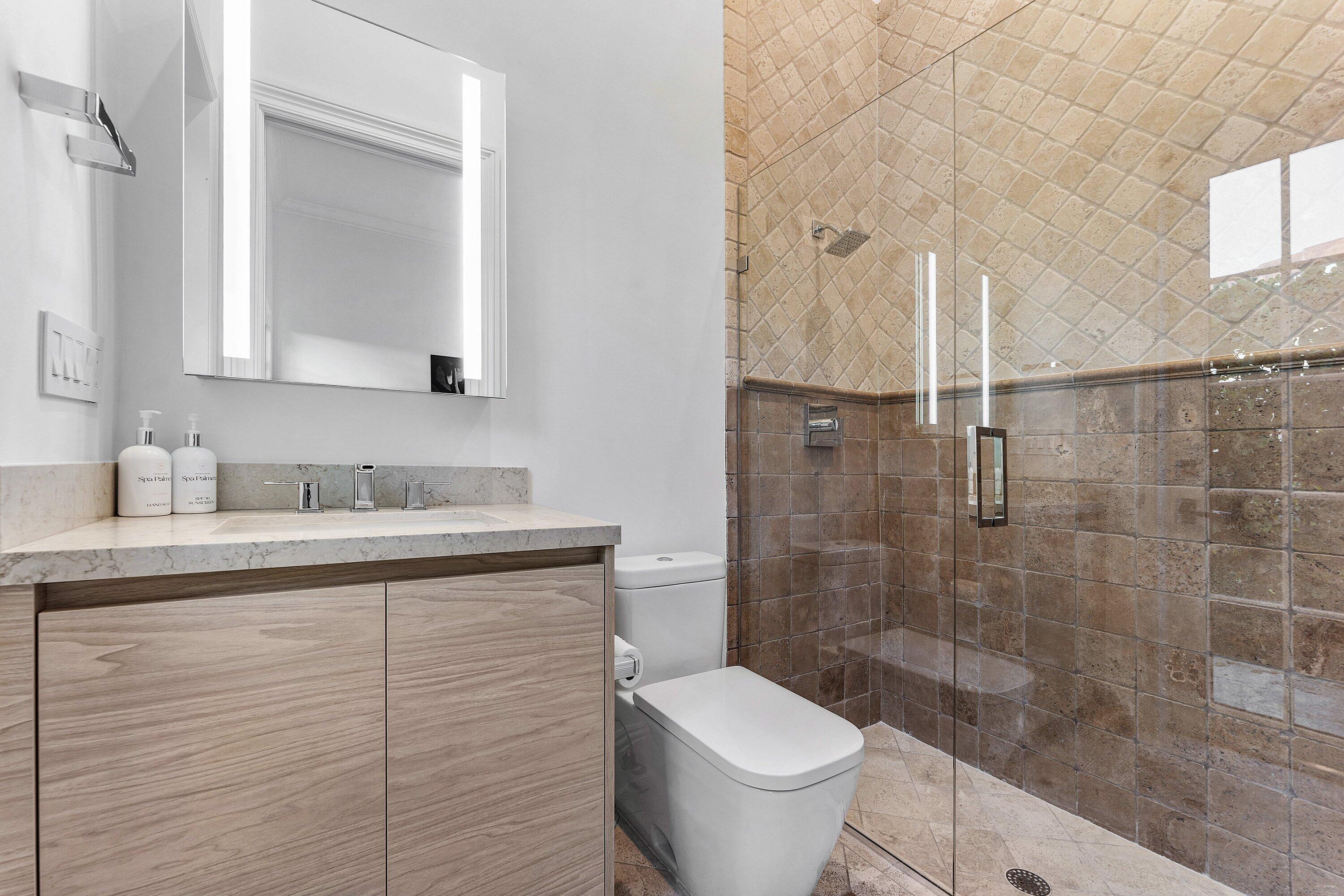 282 PRINCESS PALM, Boca Raton FL 33432