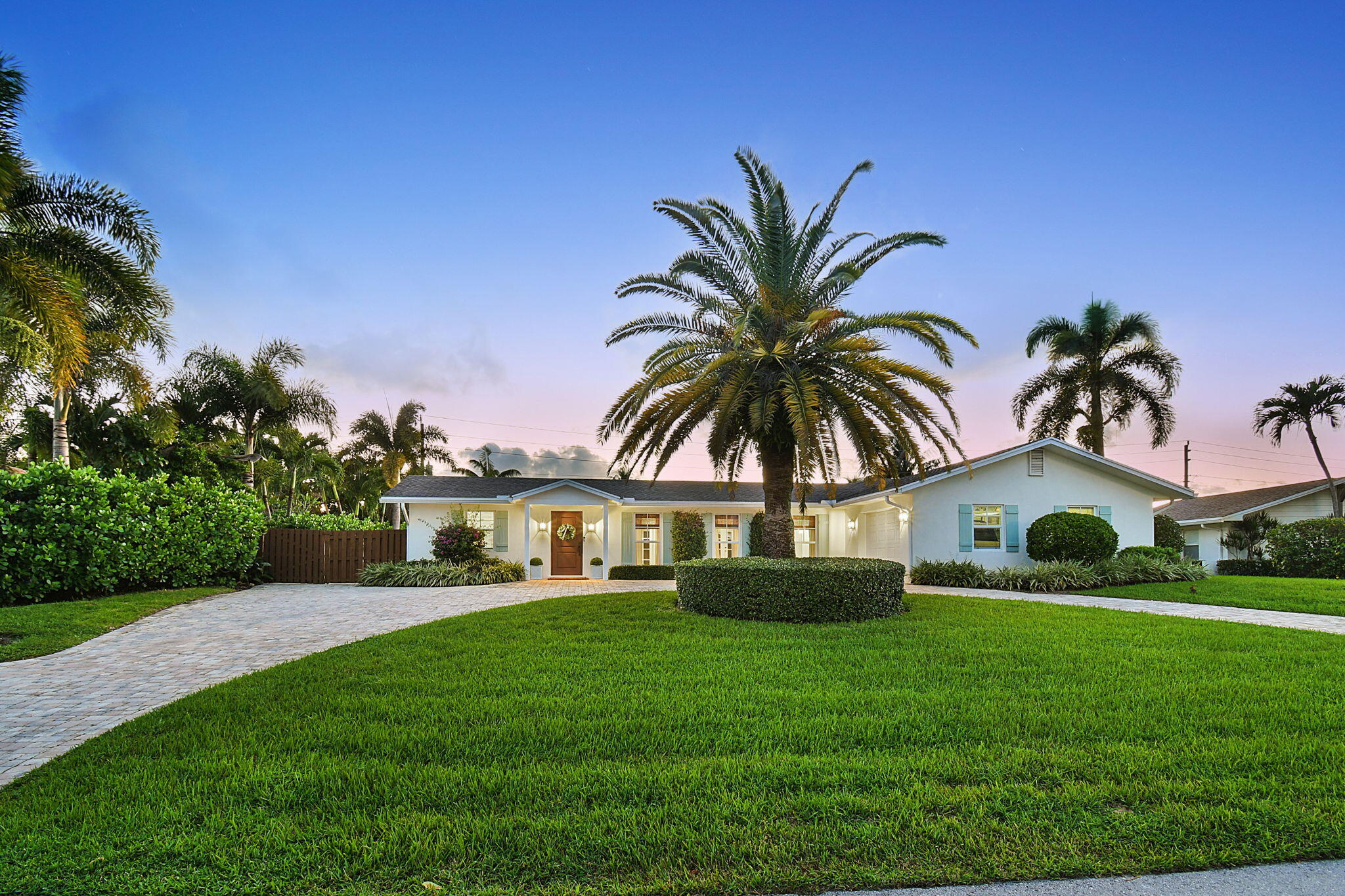 215 GOLFVIEW, Tequesta FL 33469