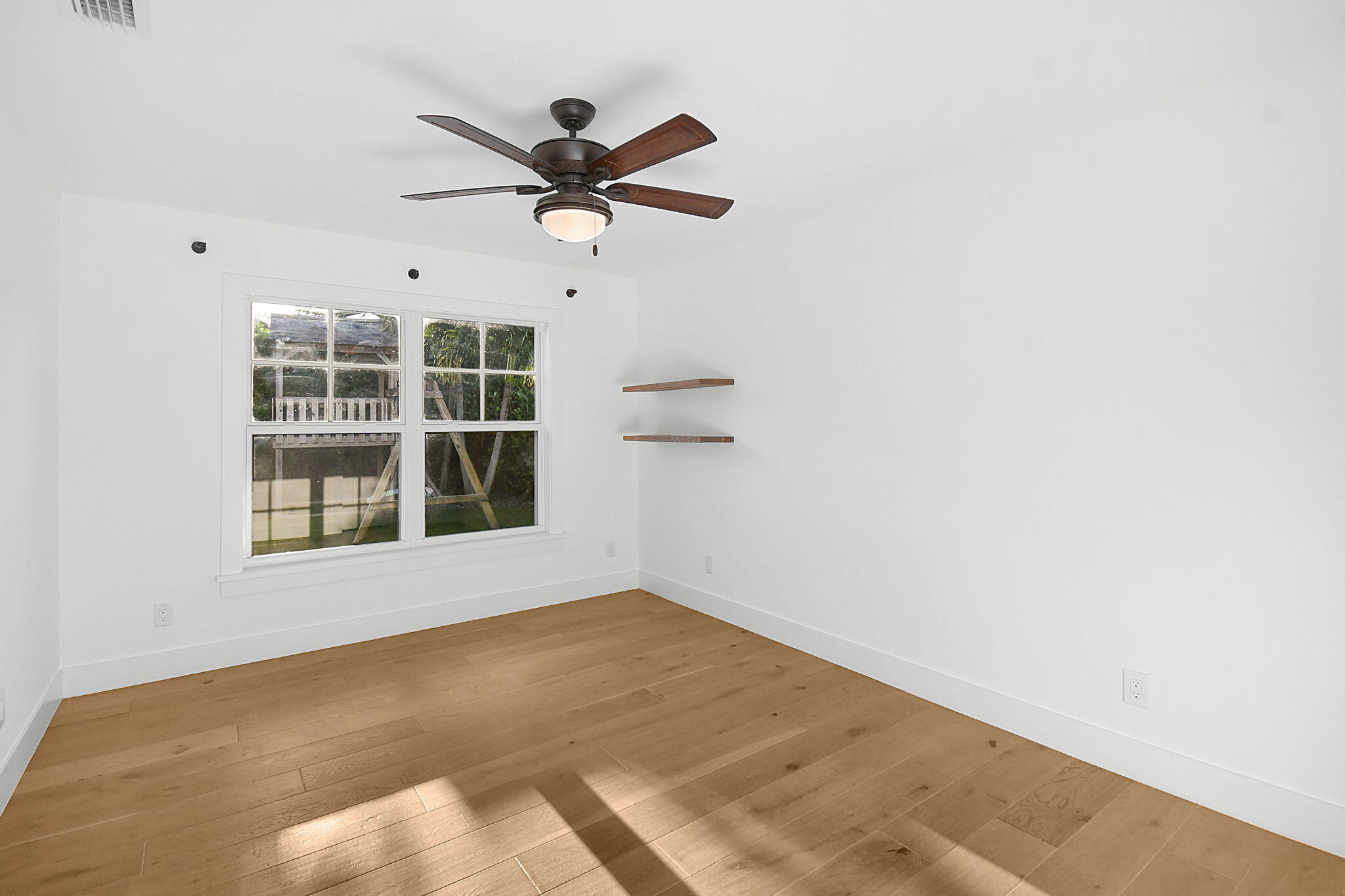 215 GOLFVIEW, Tequesta FL 33469