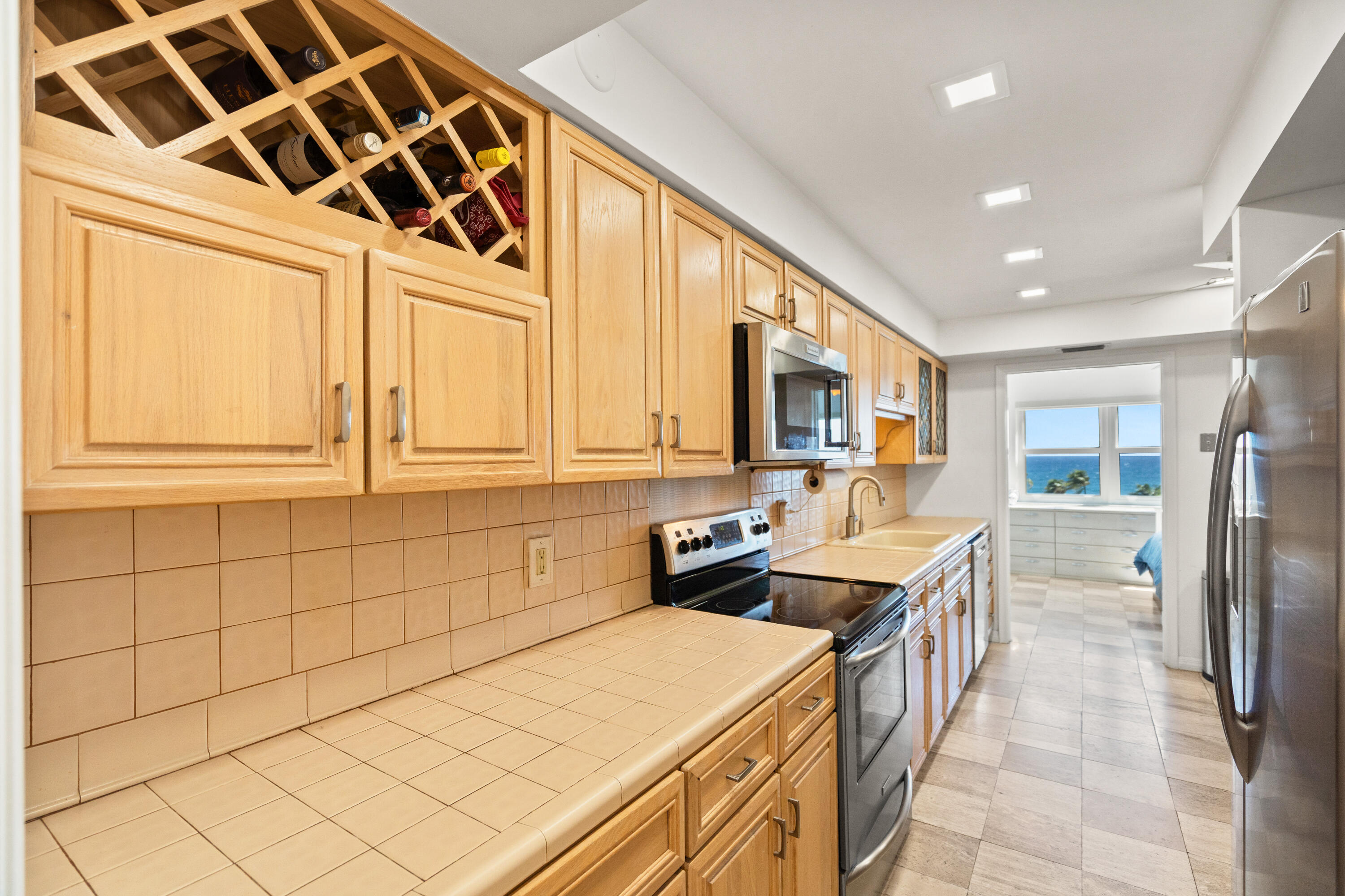 5100 N OCEAN #713, Lauderdale By The Sea FL 33308