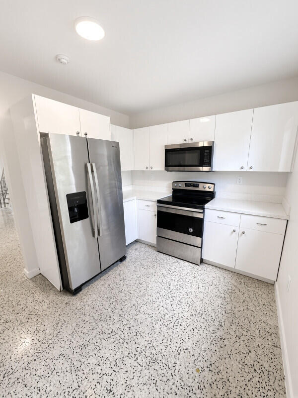 1001 NE 80th #3, Miami FL 33138