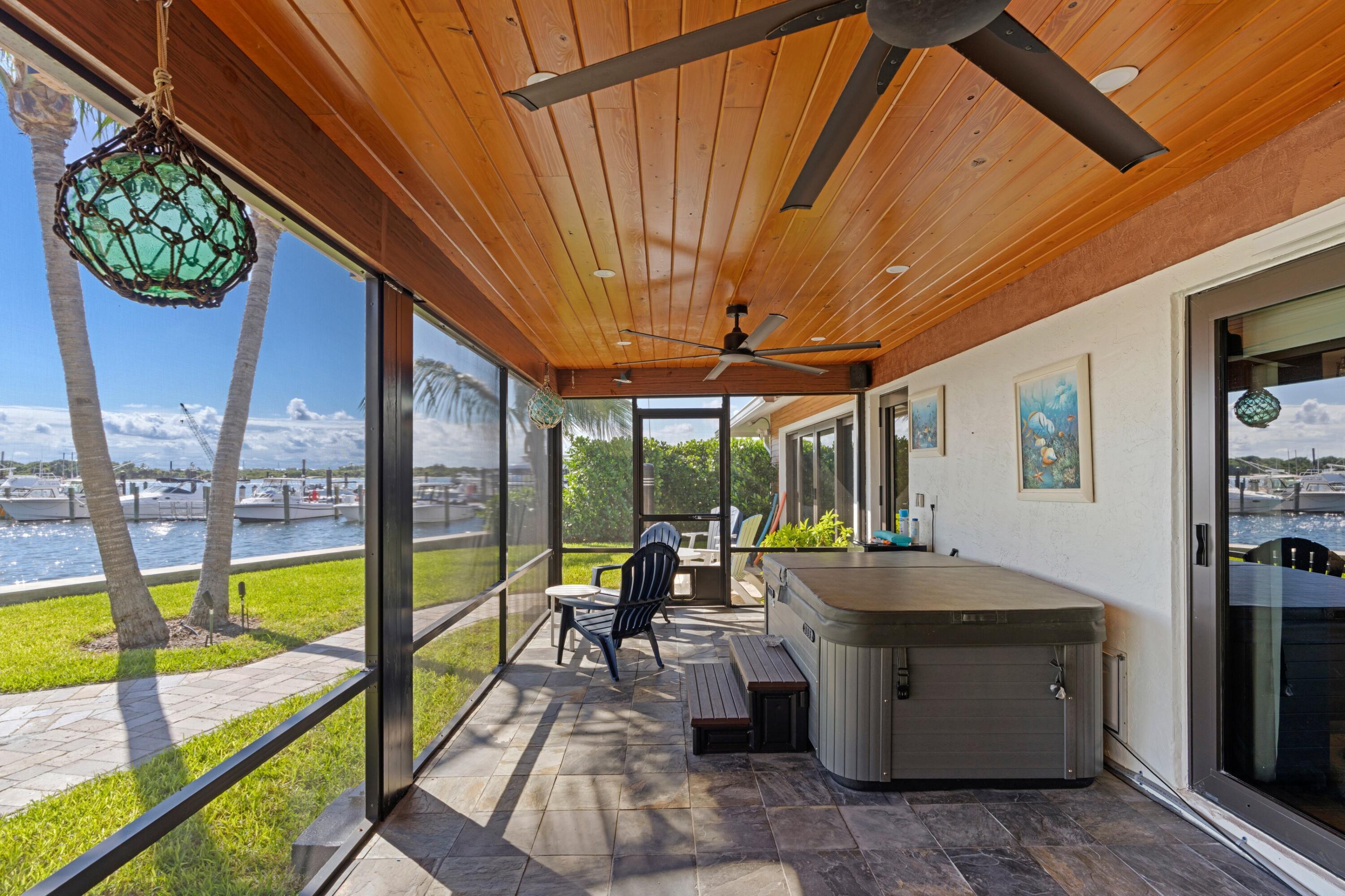 256 E 22nd, Riviera Beach FL 33404