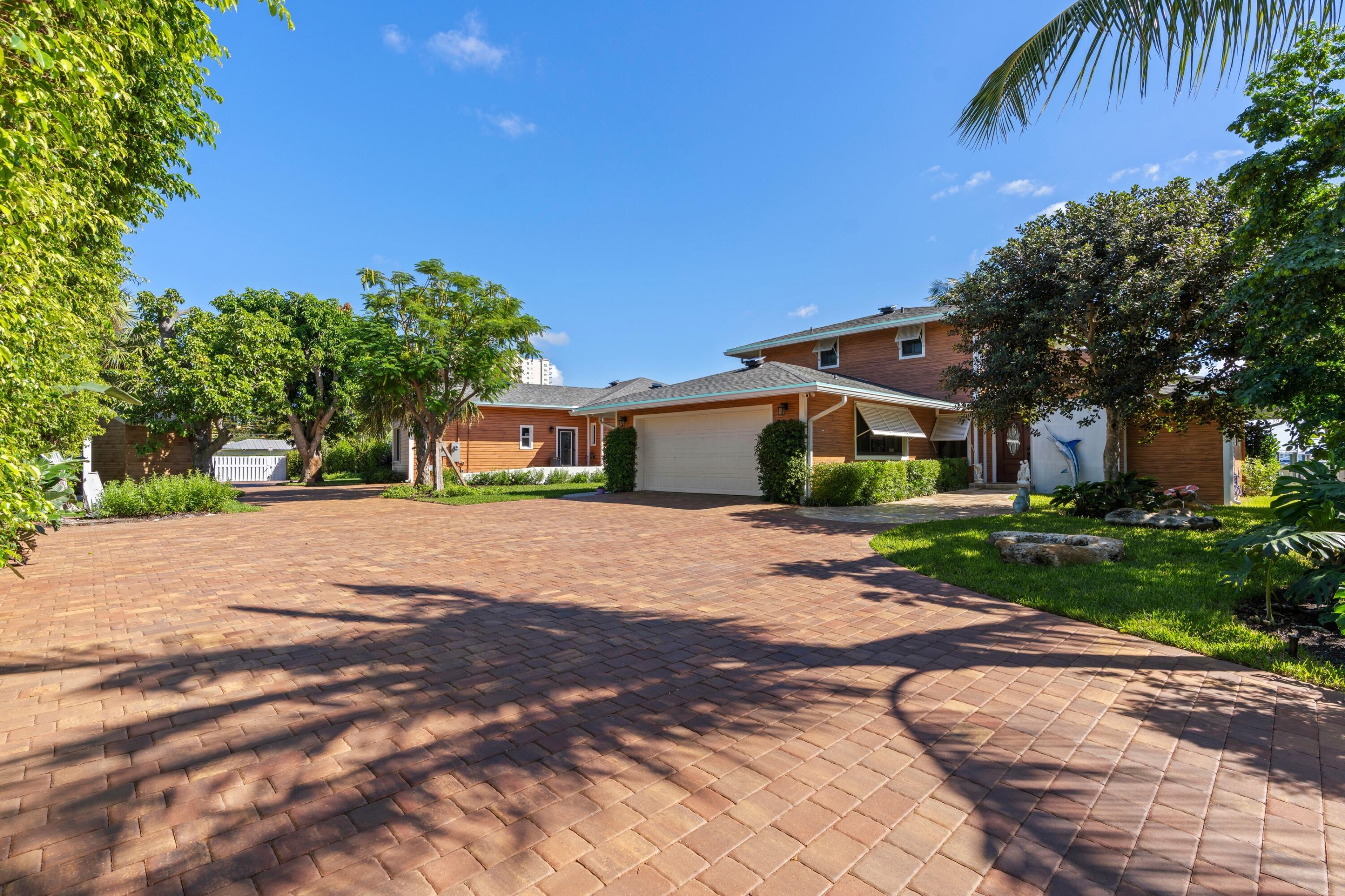 256 E 22nd, Riviera Beach FL 33404