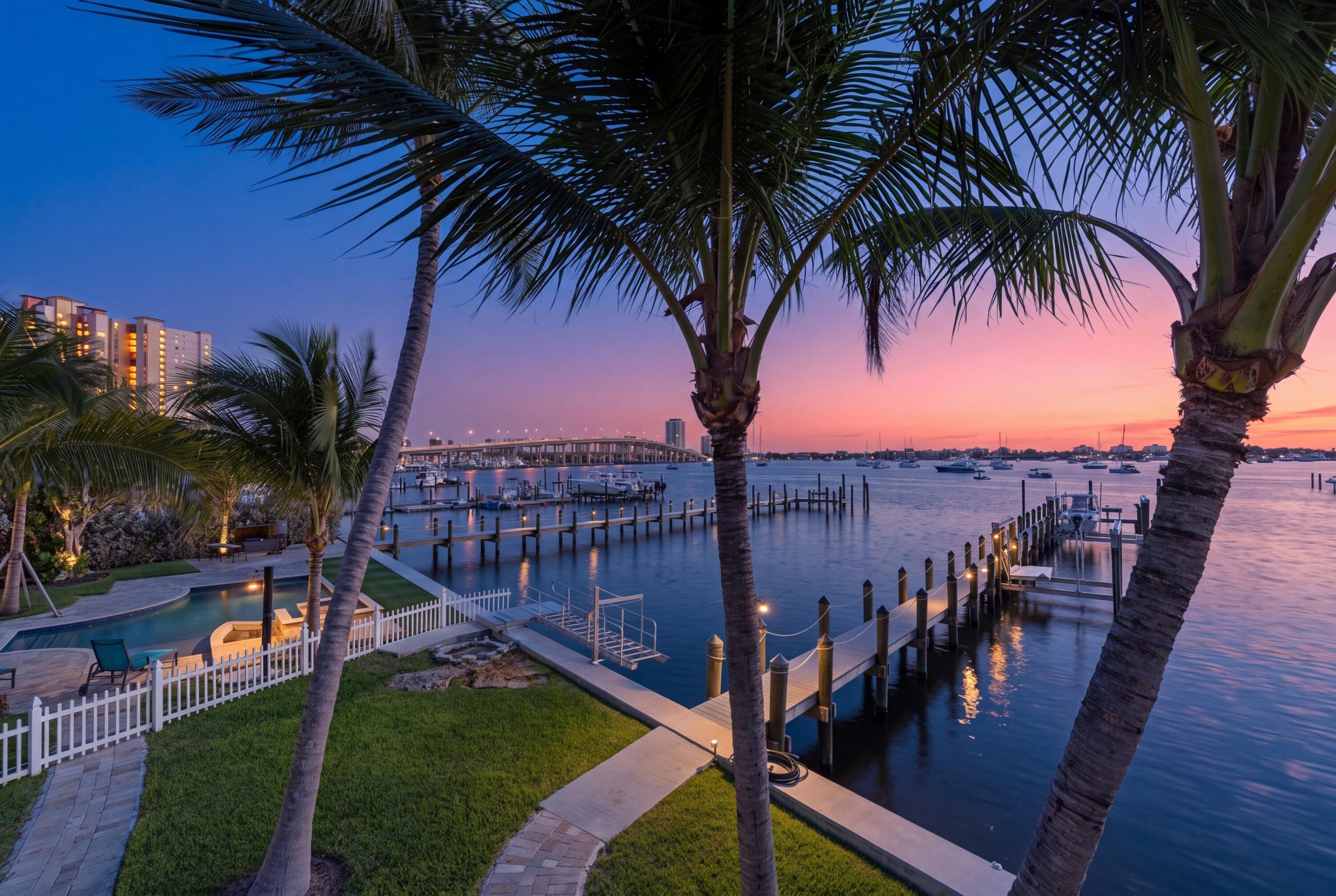 256 E 22nd, Riviera Beach FL 33404