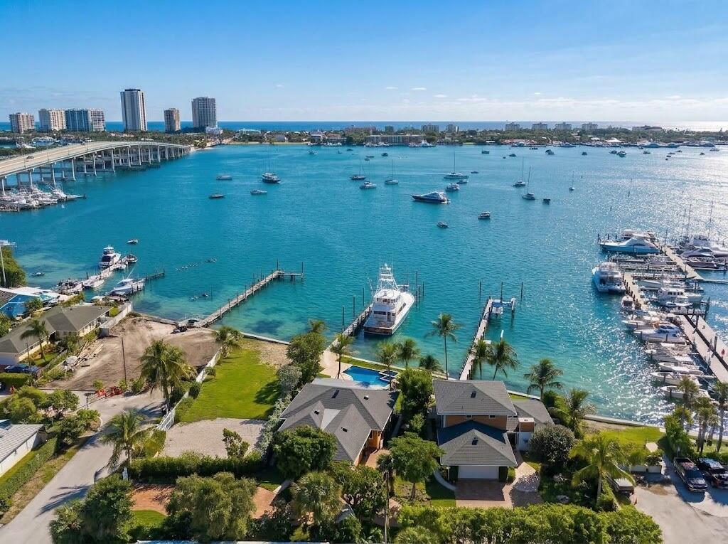 256 E 22nd, Riviera Beach FL 33404