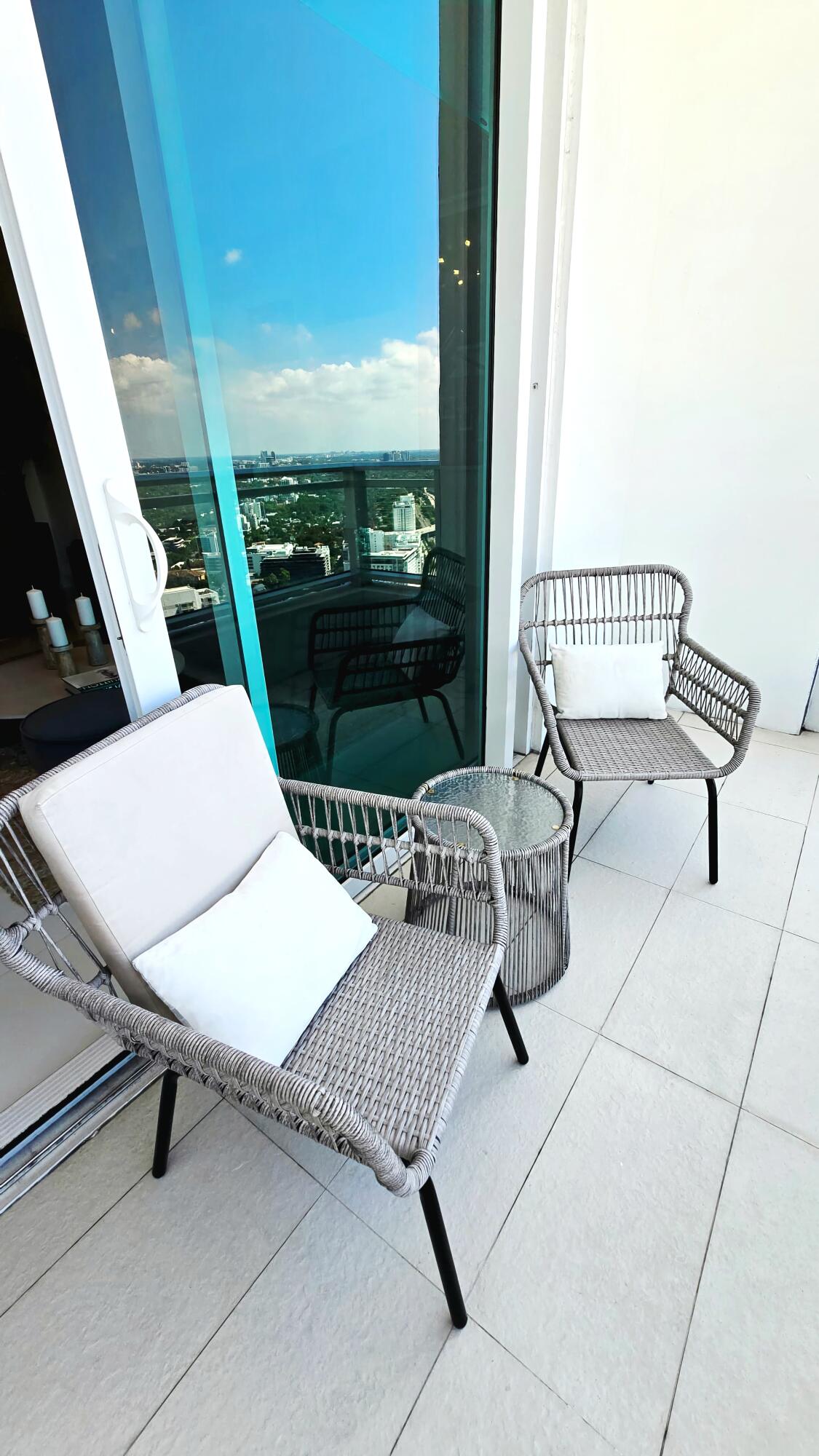 1080 Brickell #4207, Miami FL 33131