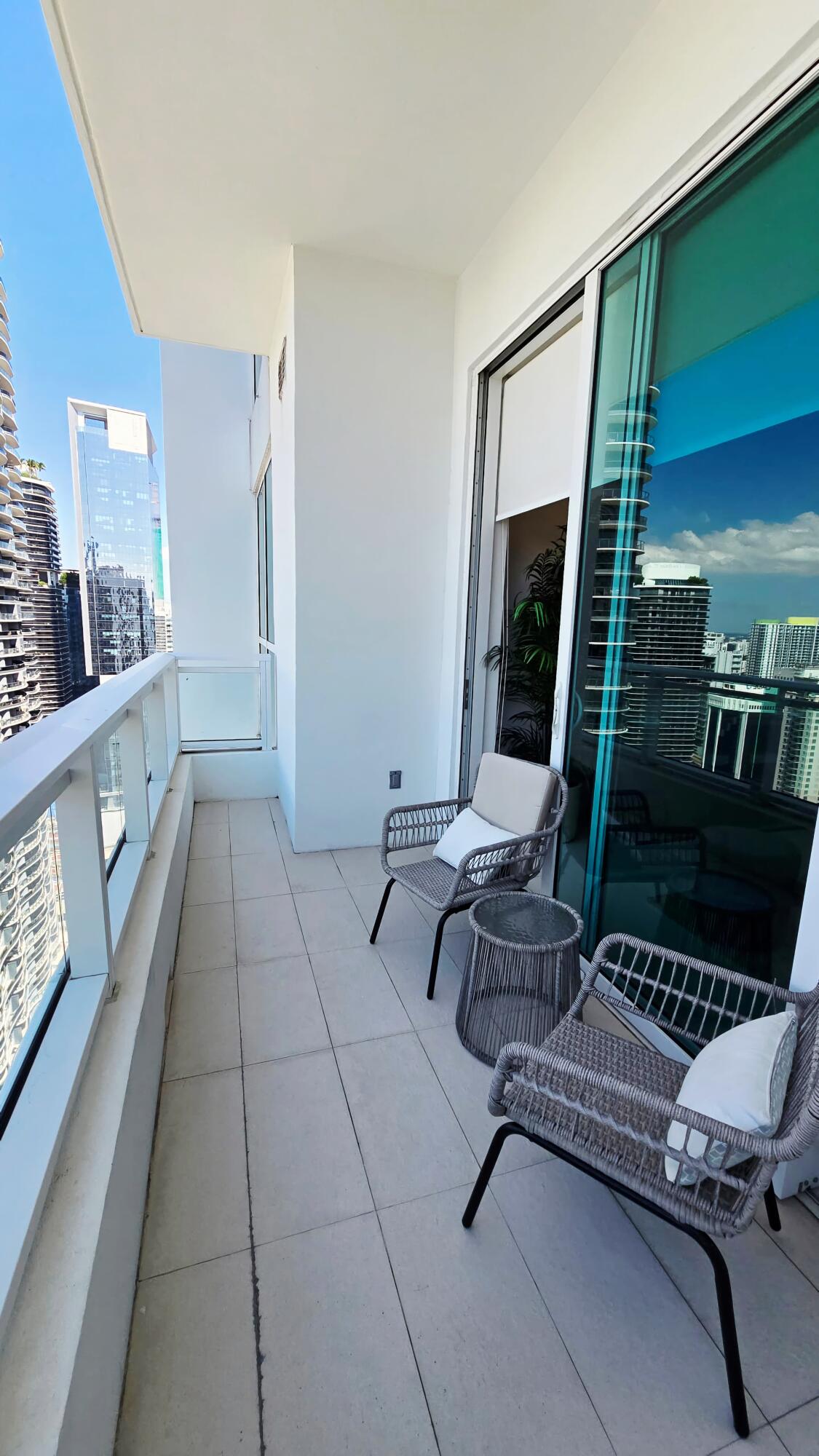 1080 Brickell #4207, Miami FL 33131