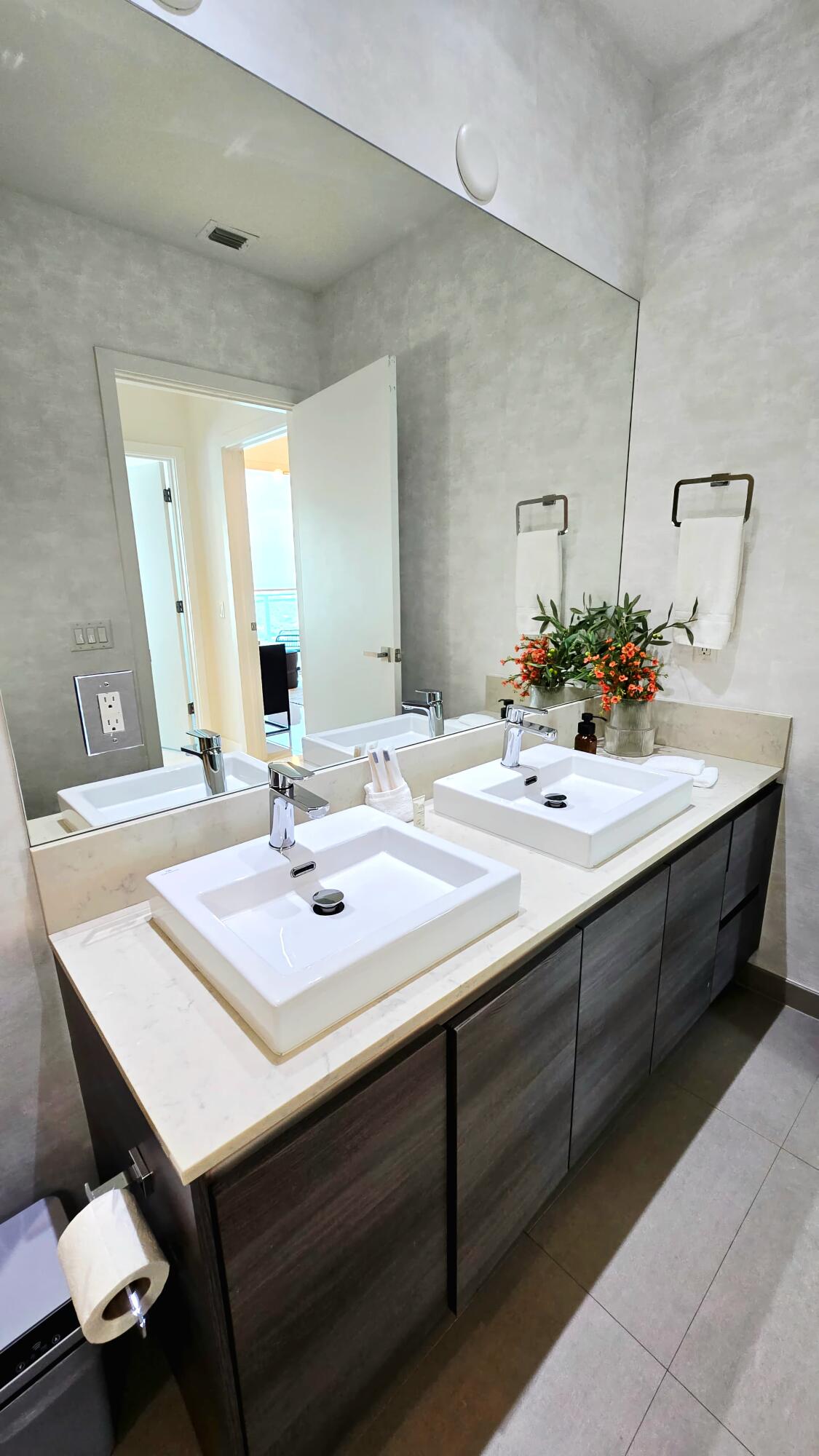 1080 Brickell #4207, Miami FL 33131