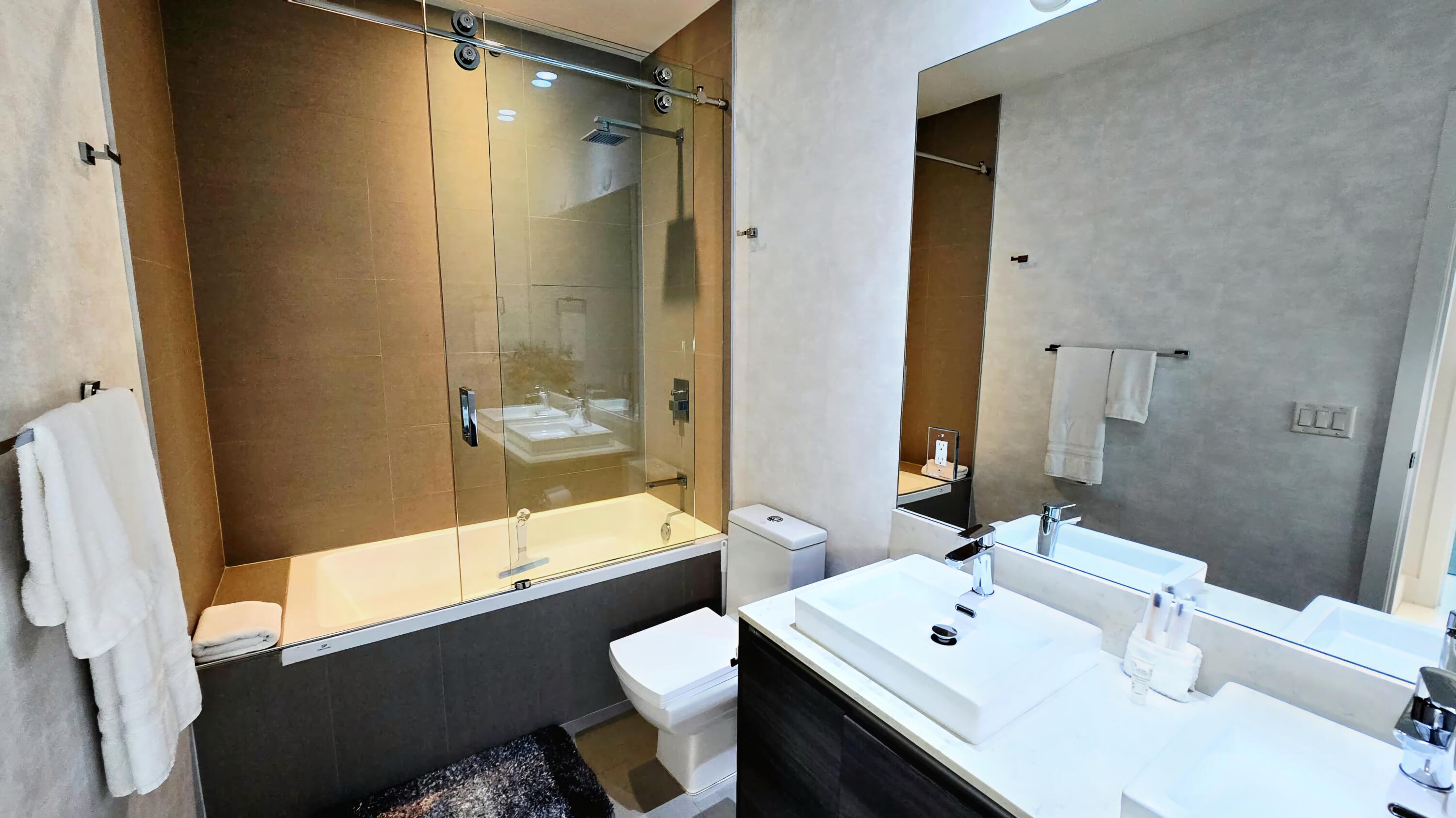 1080 Brickell #4207, Miami FL 33131