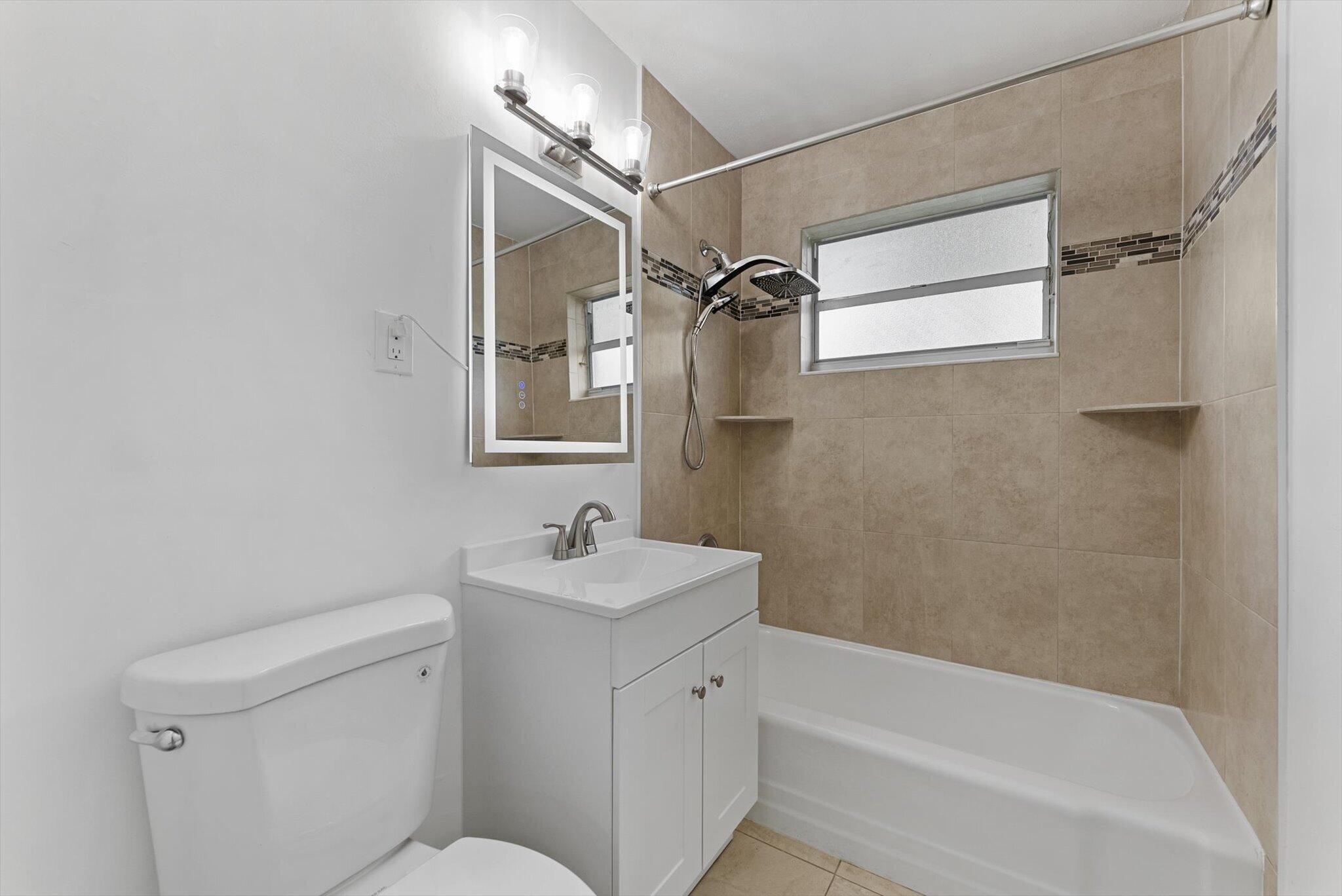 1420 9th, Lake Park FL 33403