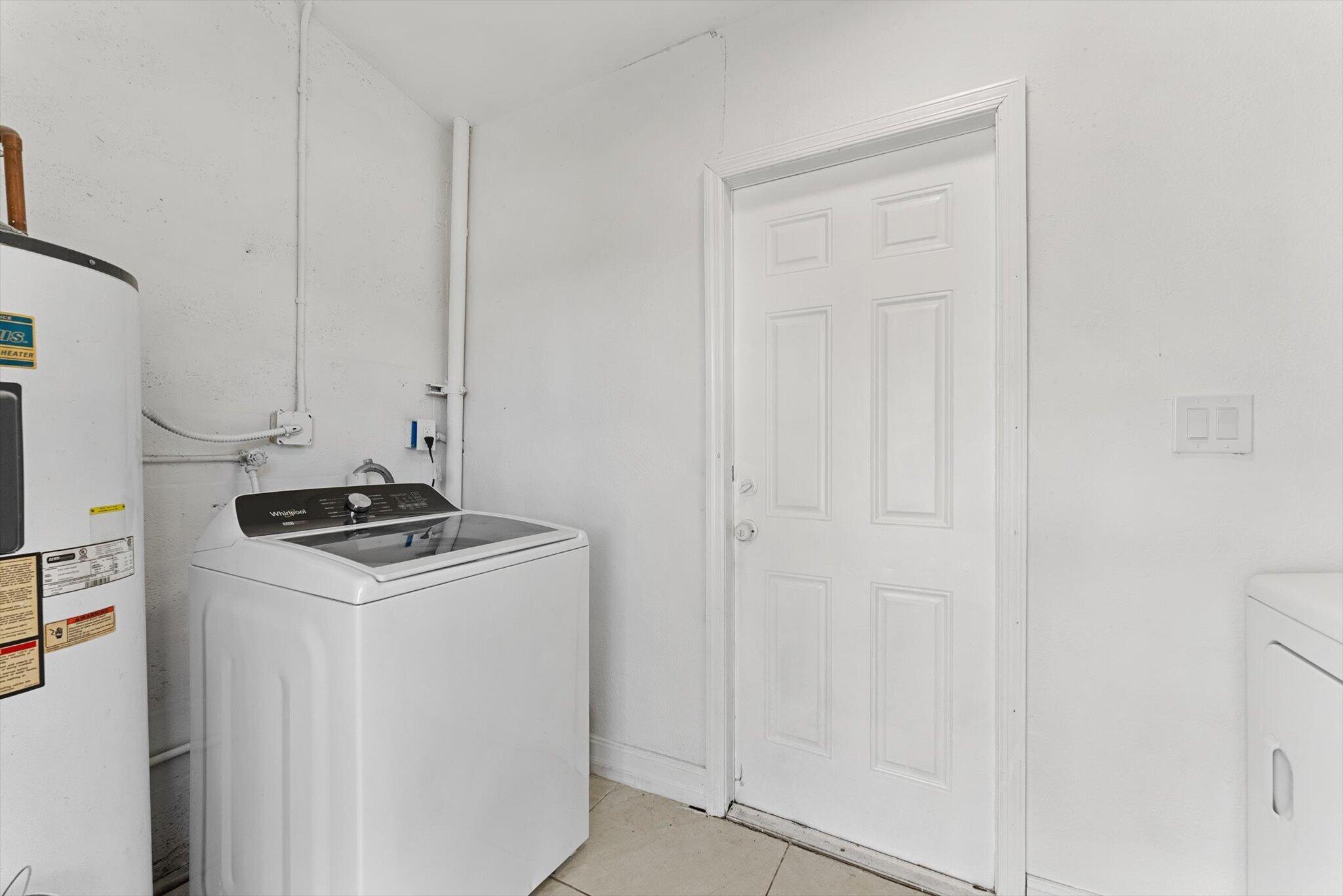 1420 9th, Lake Park FL 33403