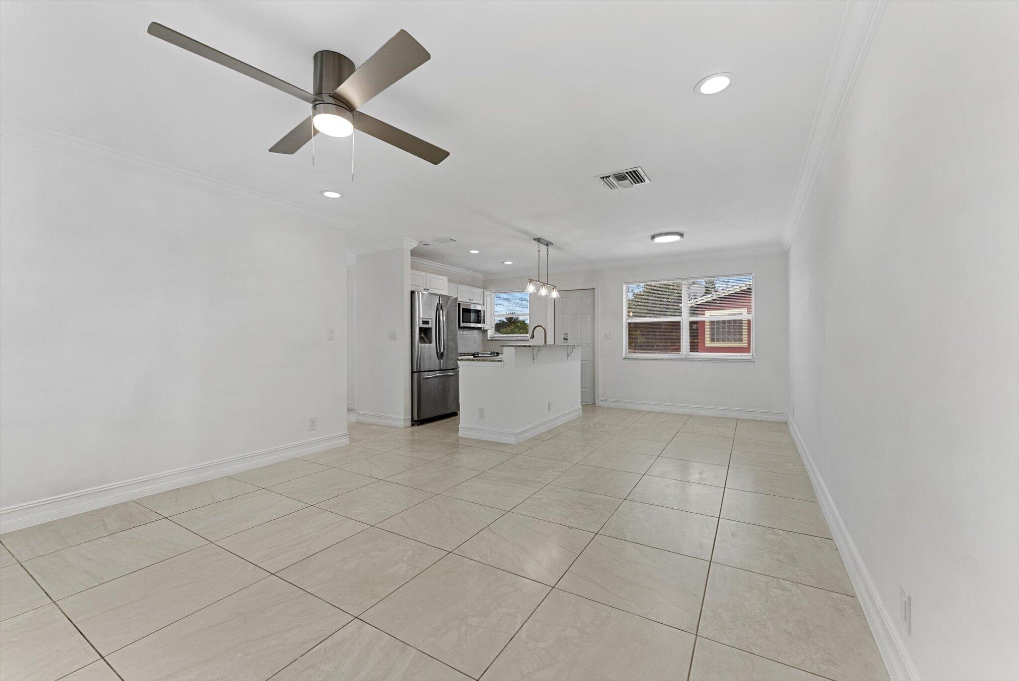 1420 9th, Lake Park FL 33403