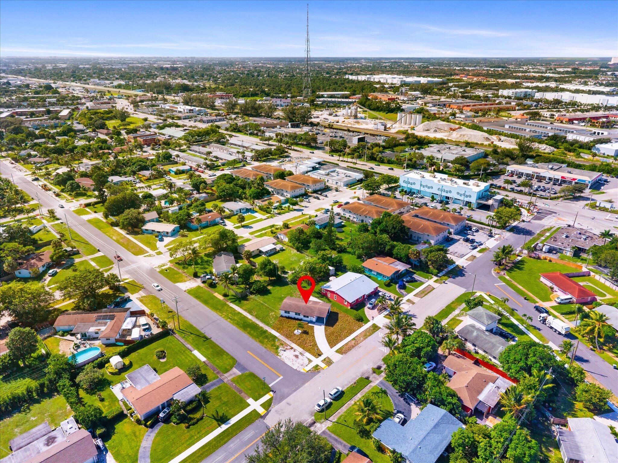 1420 9th, Lake Park FL 33403
