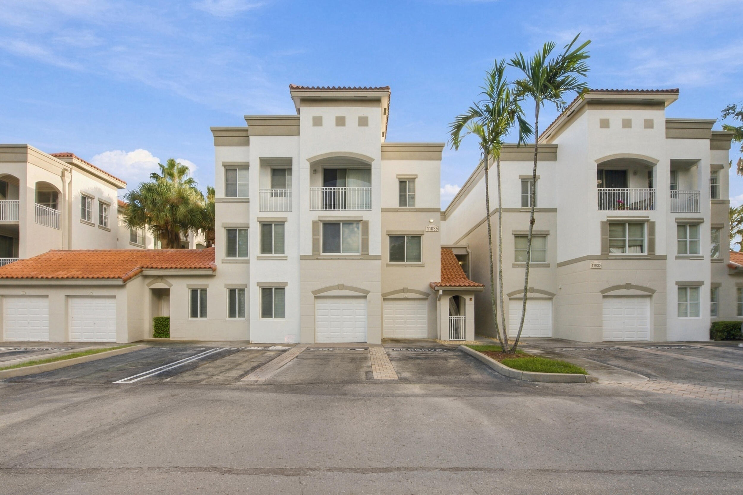 11035 LEGACY #105, Palm Beach Gardens FL 33410