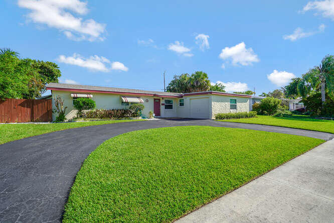 416 LIGHTHOUSE, North Palm Beach FL 33408