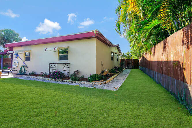 416 LIGHTHOUSE, North Palm Beach FL 33408