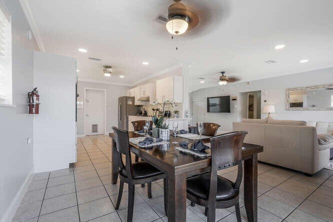 416 LIGHTHOUSE, North Palm Beach FL 33408