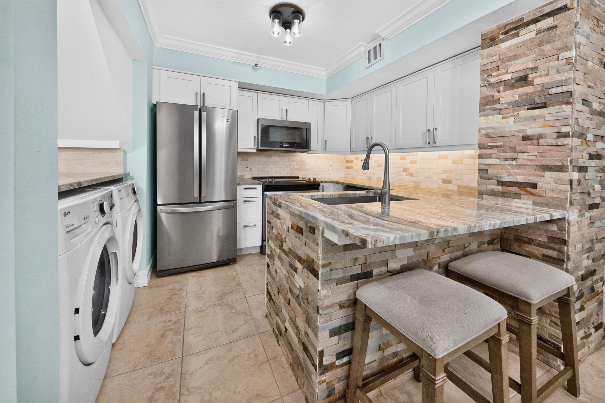 131 Yacht Club #109, Hypoluxo FL 33462