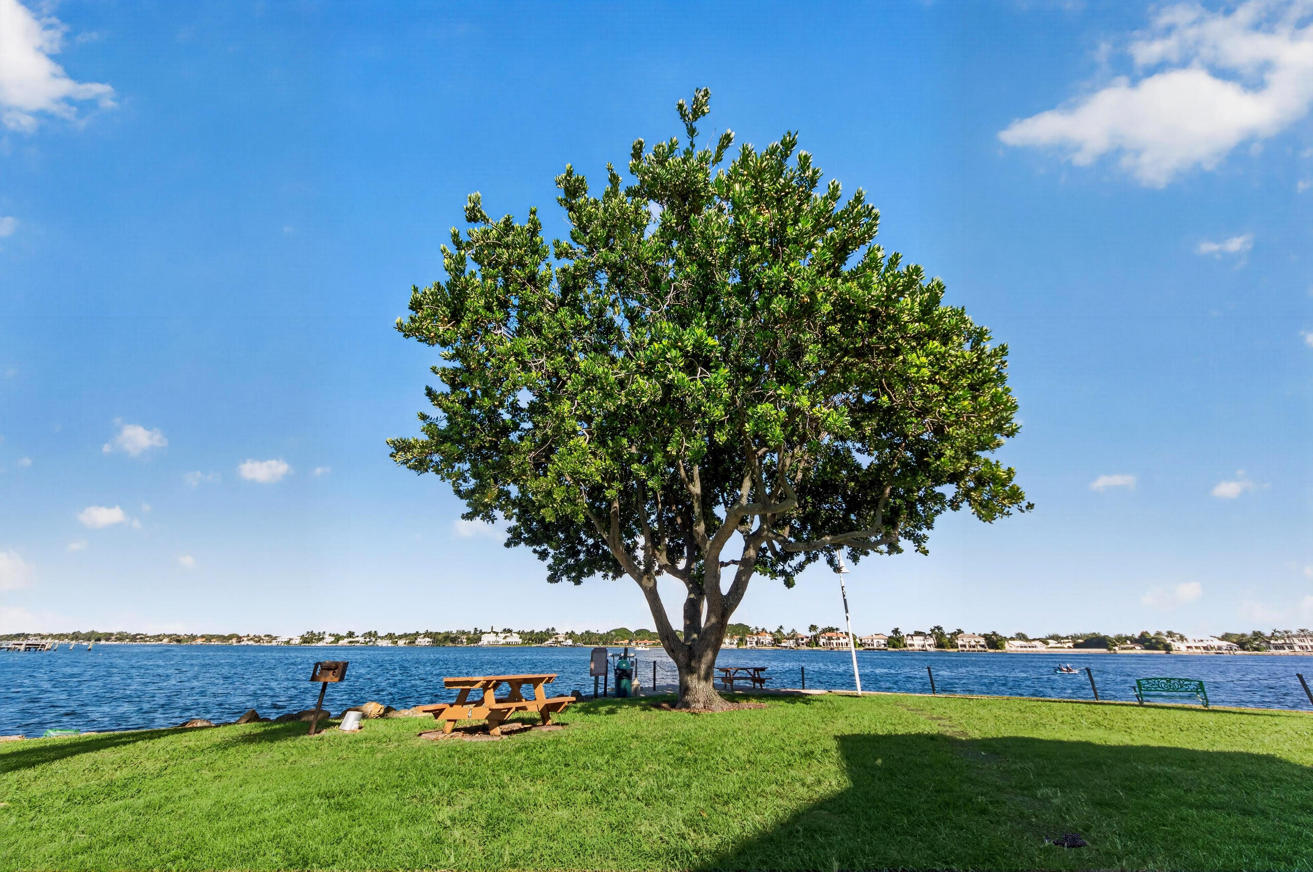 131 Yacht Club #109, Hypoluxo FL 33462