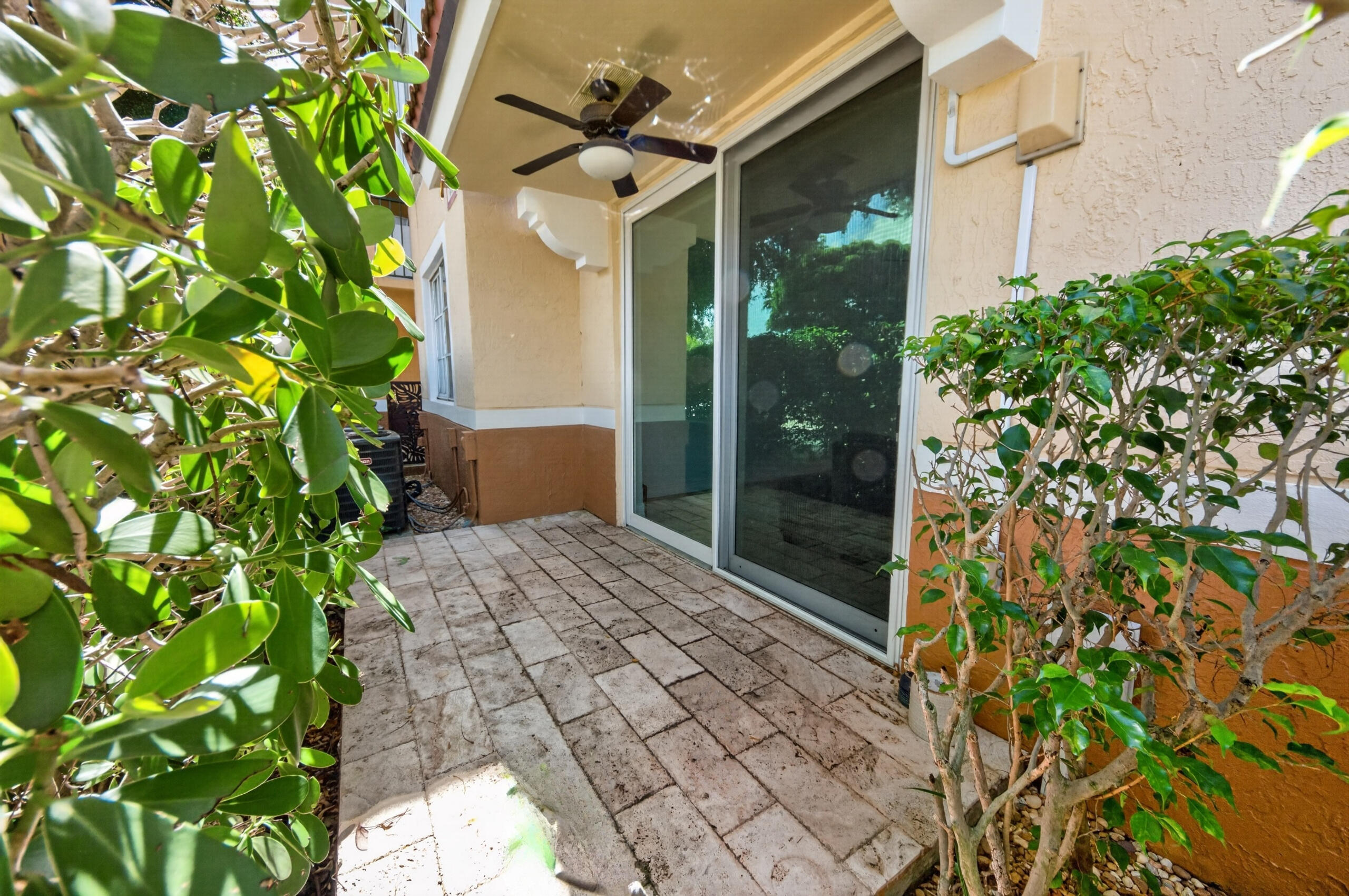 131 Yacht Club #109, Hypoluxo FL 33462