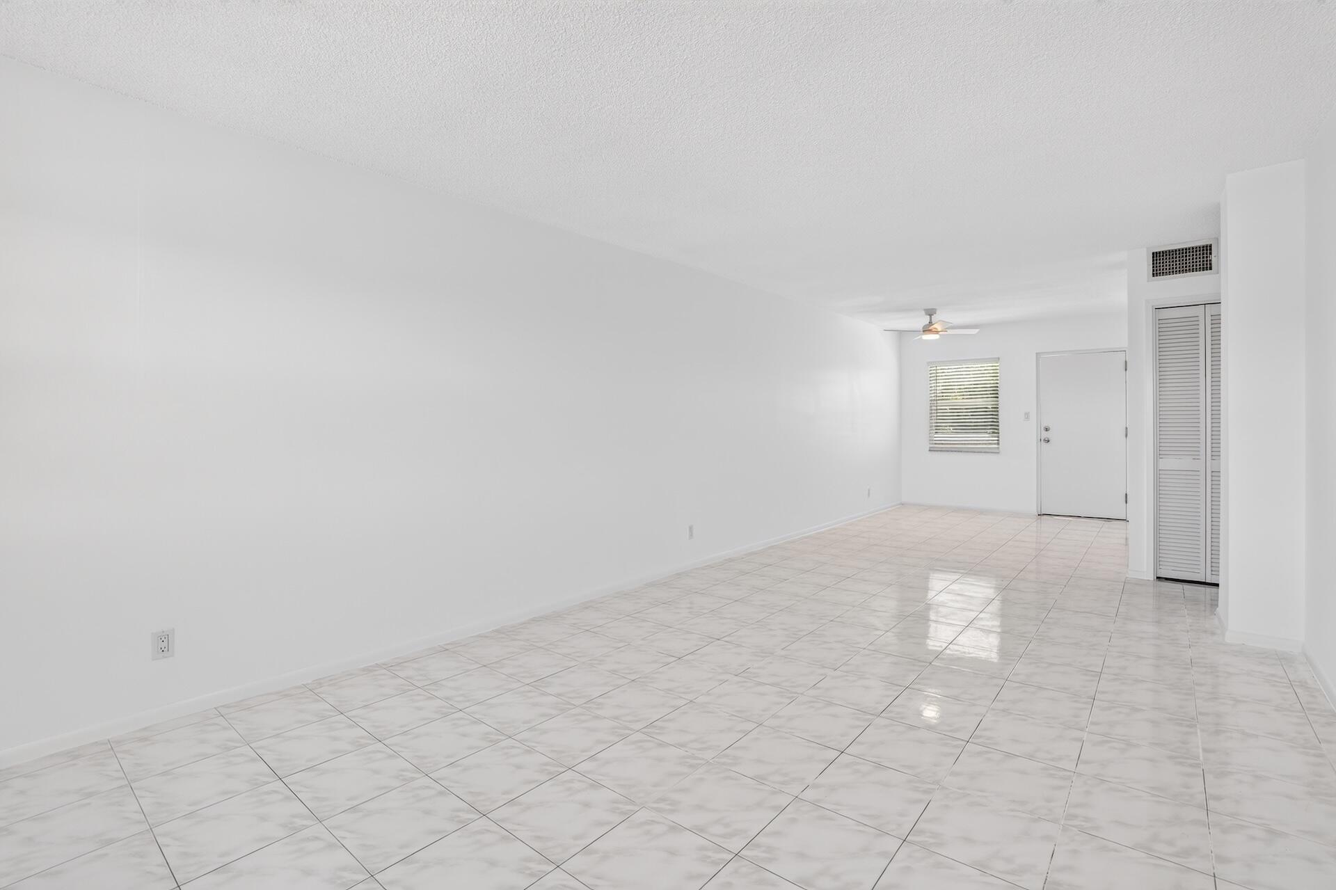 2555 NE 11TH #404, Fort Lauderdale FL 33304