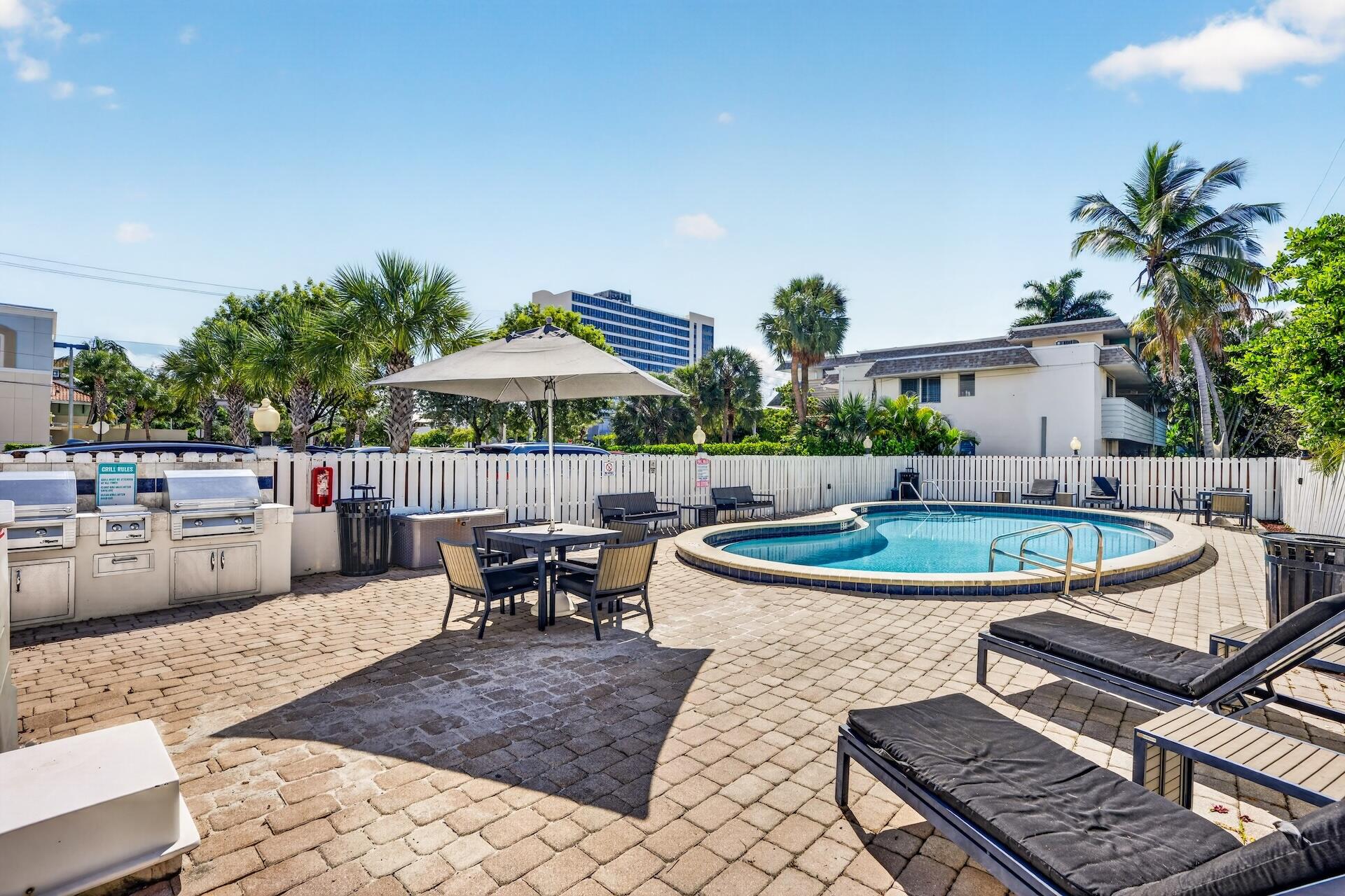 2555 NE 11TH #404, Fort Lauderdale FL 33304