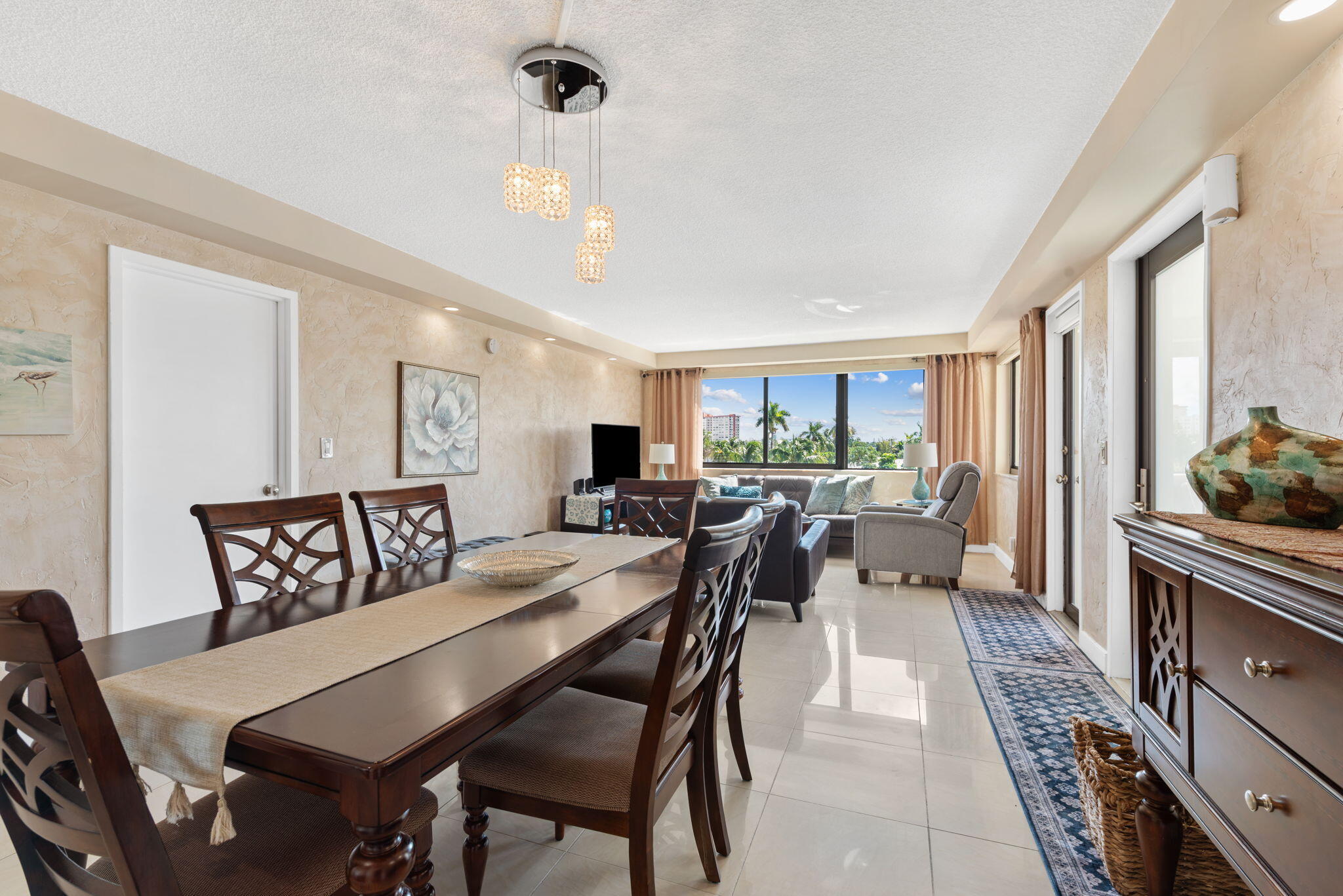 301 GOLDEN ISLES #401, Hallandale Beach FL 33009