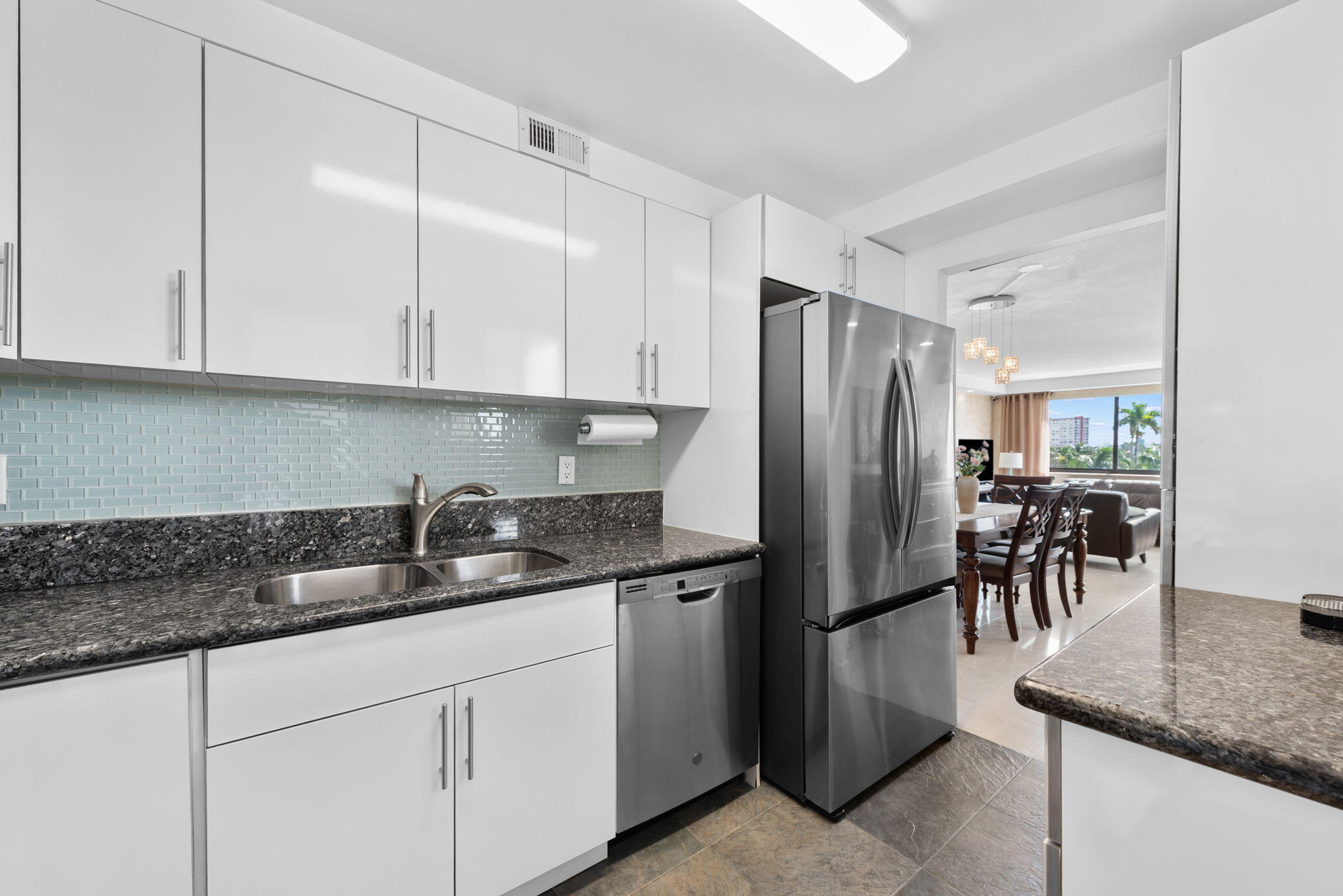301 GOLDEN ISLES #401, Hallandale Beach FL 33009