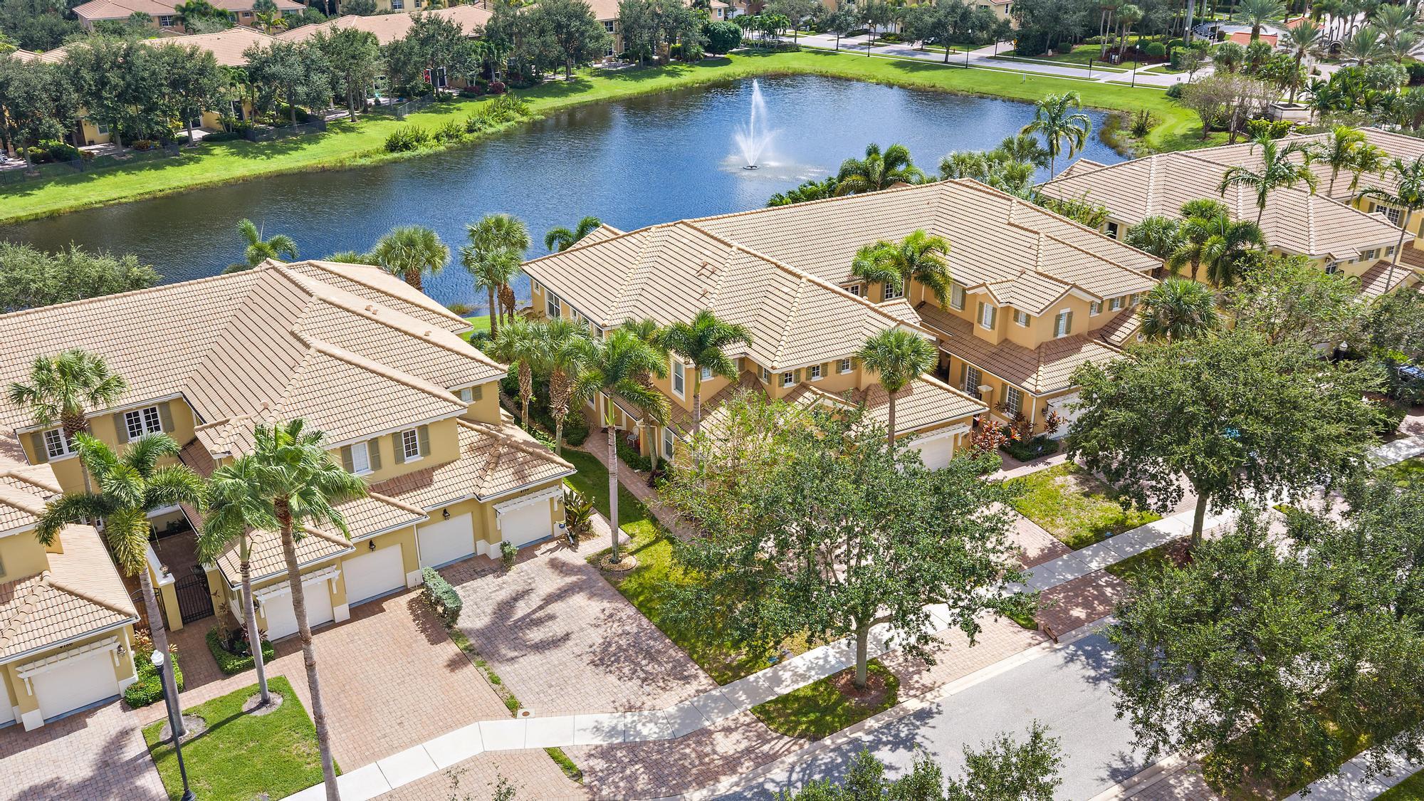 4798 Cadiz, Palm Beach Gardens FL 33418