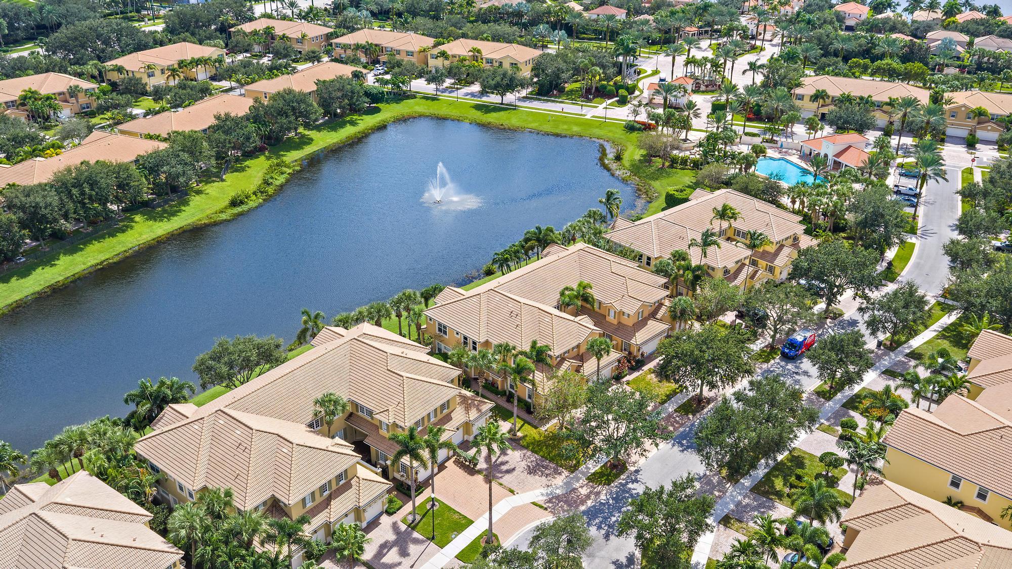 4798 Cadiz, Palm Beach Gardens FL 33418