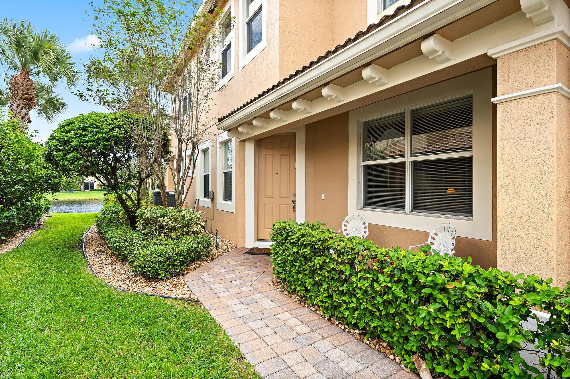 4798 Cadiz, Palm Beach Gardens FL 33418