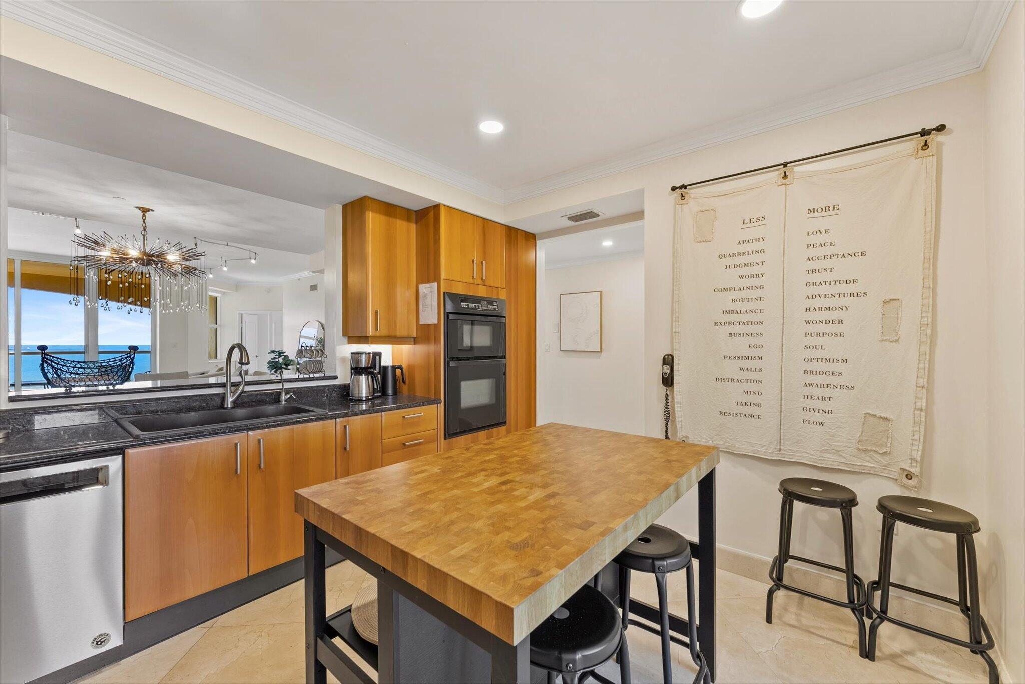 2110 N OCEAN #24D, Fort Lauderdale FL 33305