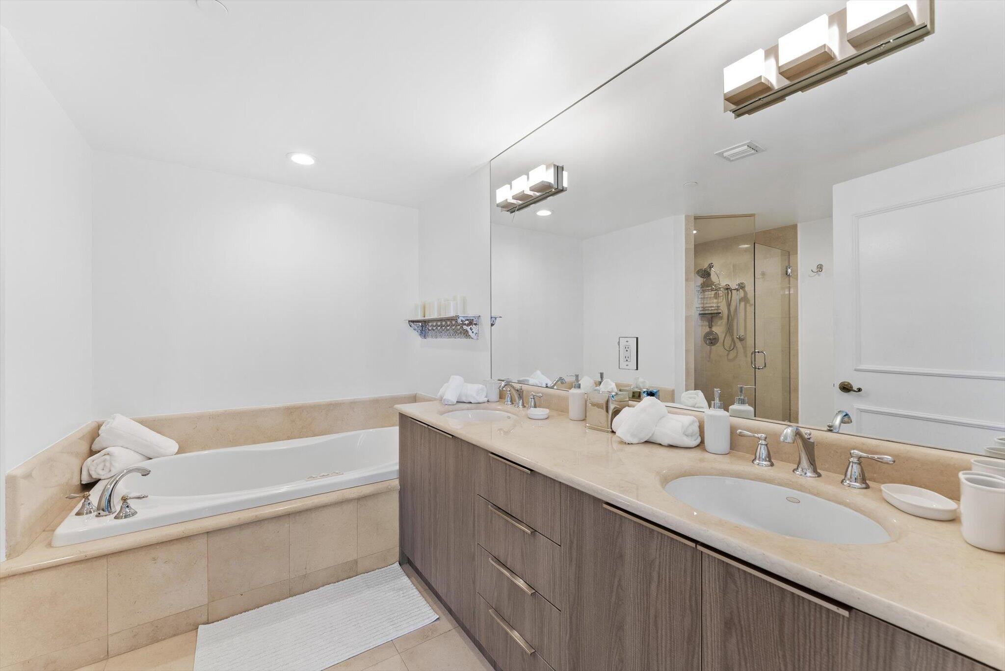 2110 N OCEAN #24D, Fort Lauderdale FL 33305