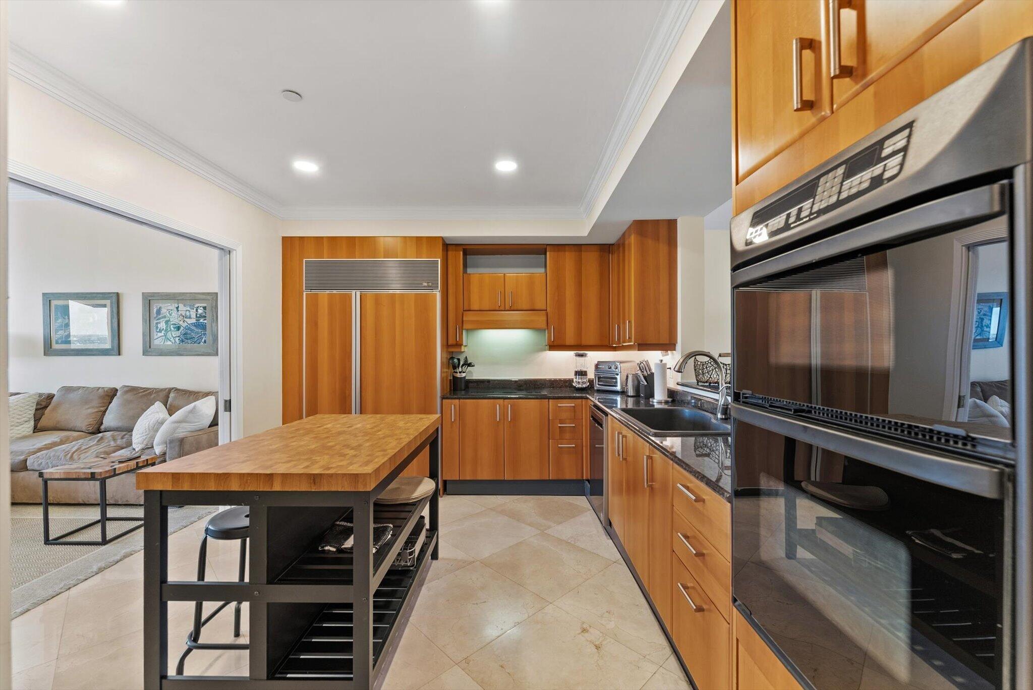 2110 N OCEAN #24D, Fort Lauderdale FL 33305