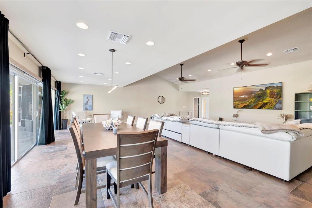 4907 Holly, Tamarac FL 33319